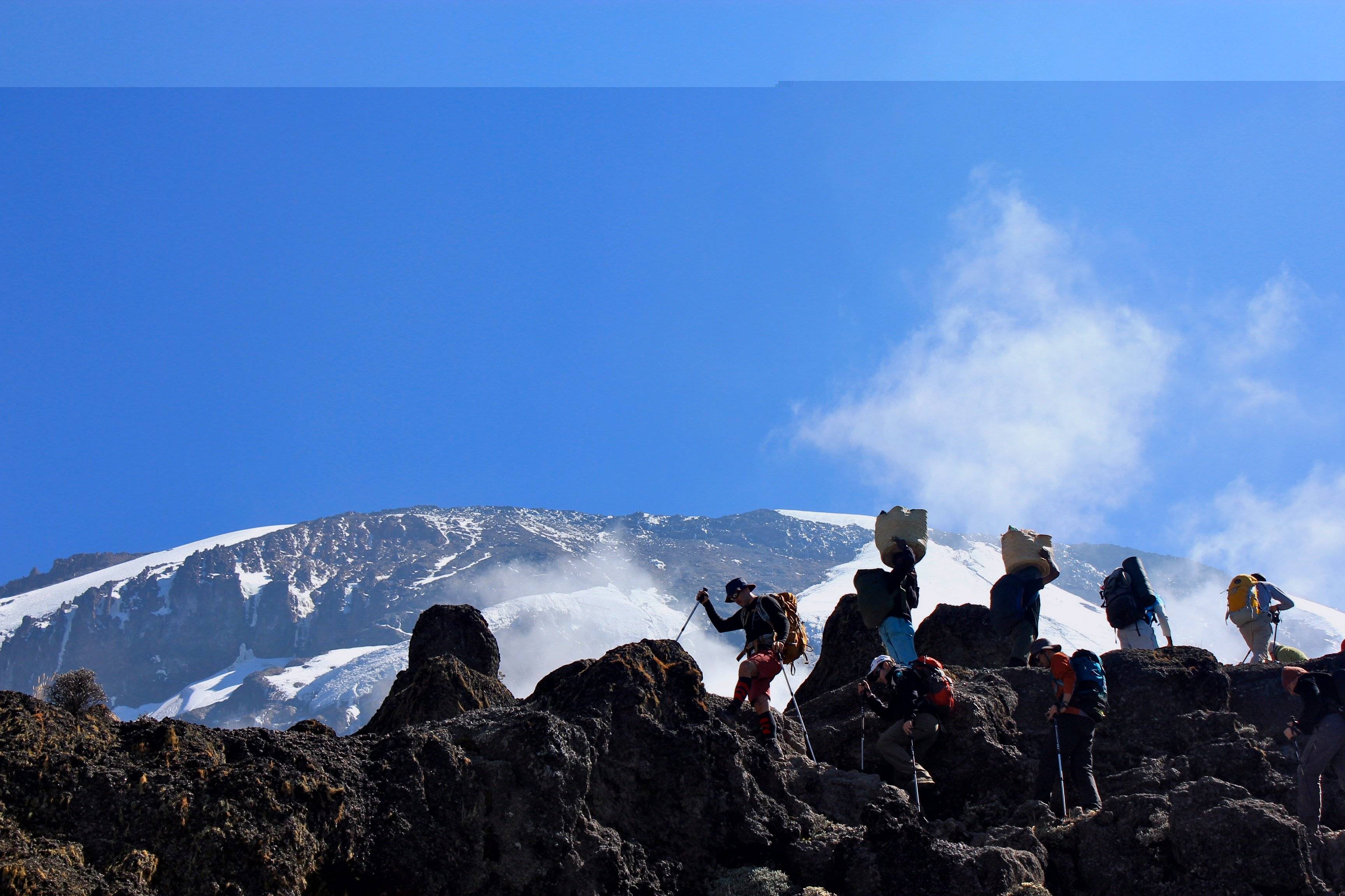 Ascension du Kilimandjaro en petit groupe 