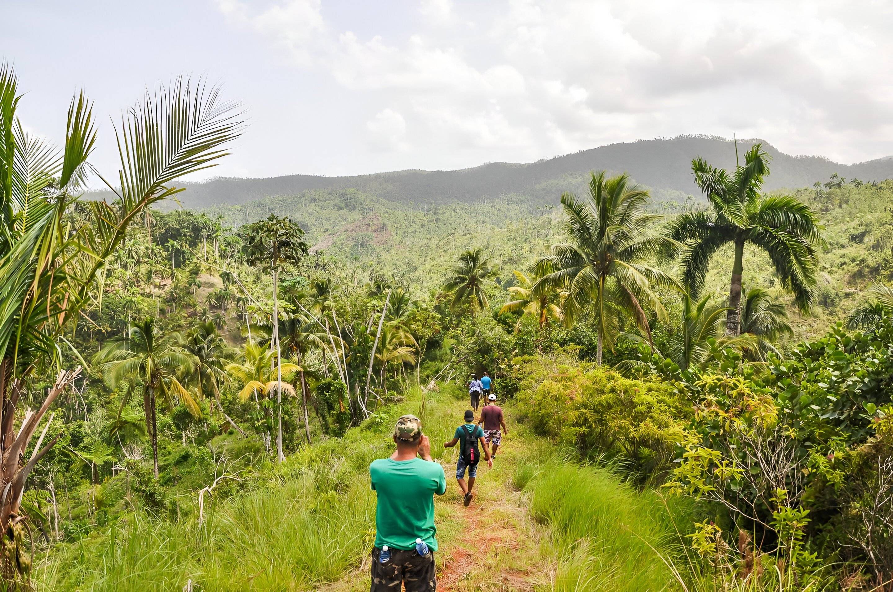 Santiago und Wandern im wilden Osten