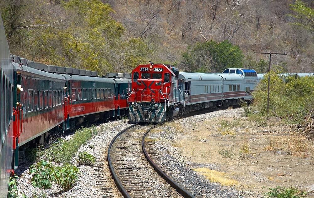 train travel mexico city to oaxaca