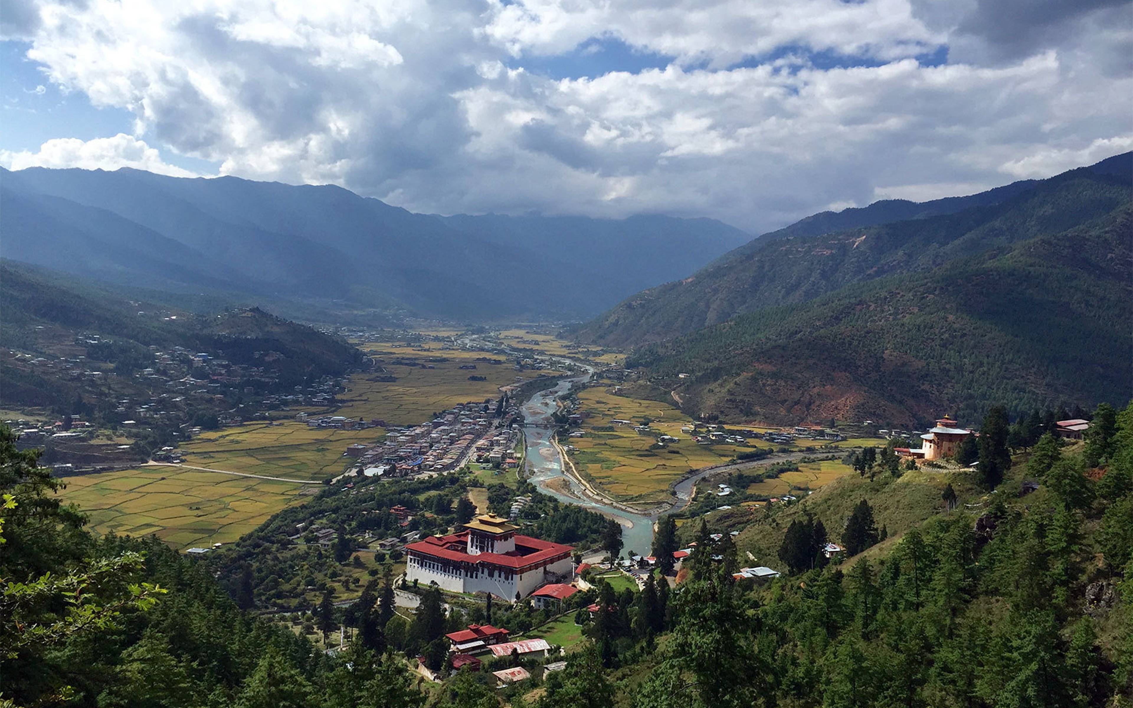Kuzuzangpo-la - Willkommen in Bhutan!  