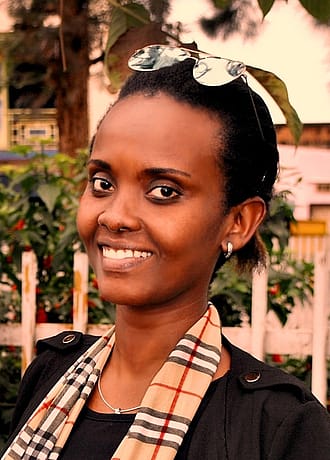 Doris - Spécialiste des circuits incontournables et nature au Rwanda