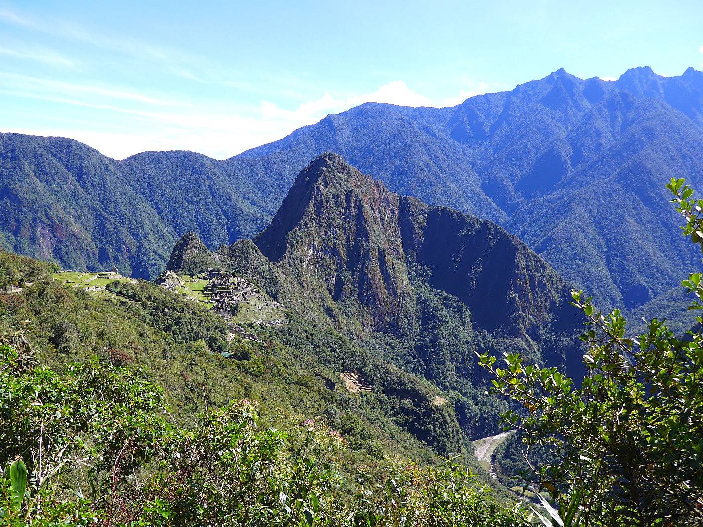 Zugfahrt durch das Heilige Tal und Besichtigung des Machu Picchu