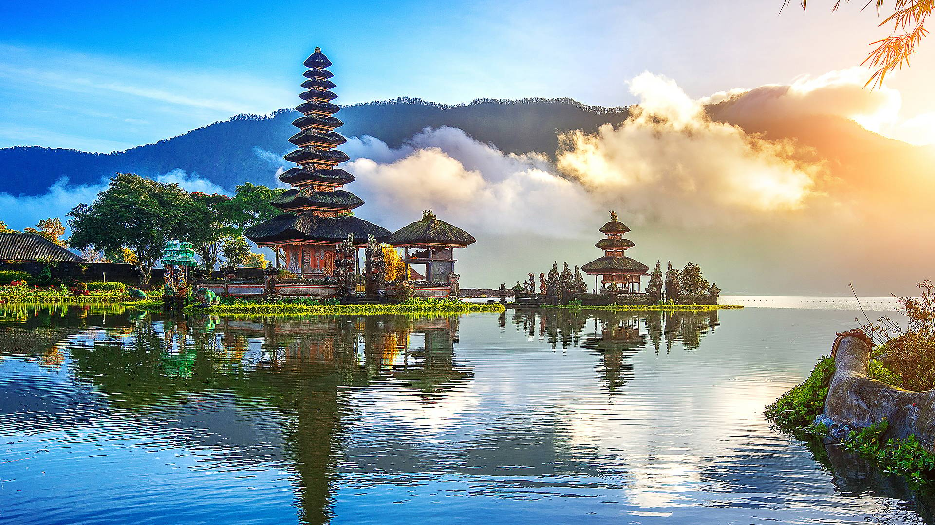 Kultur- und Tierwelten von Java über Borneo nach Bali