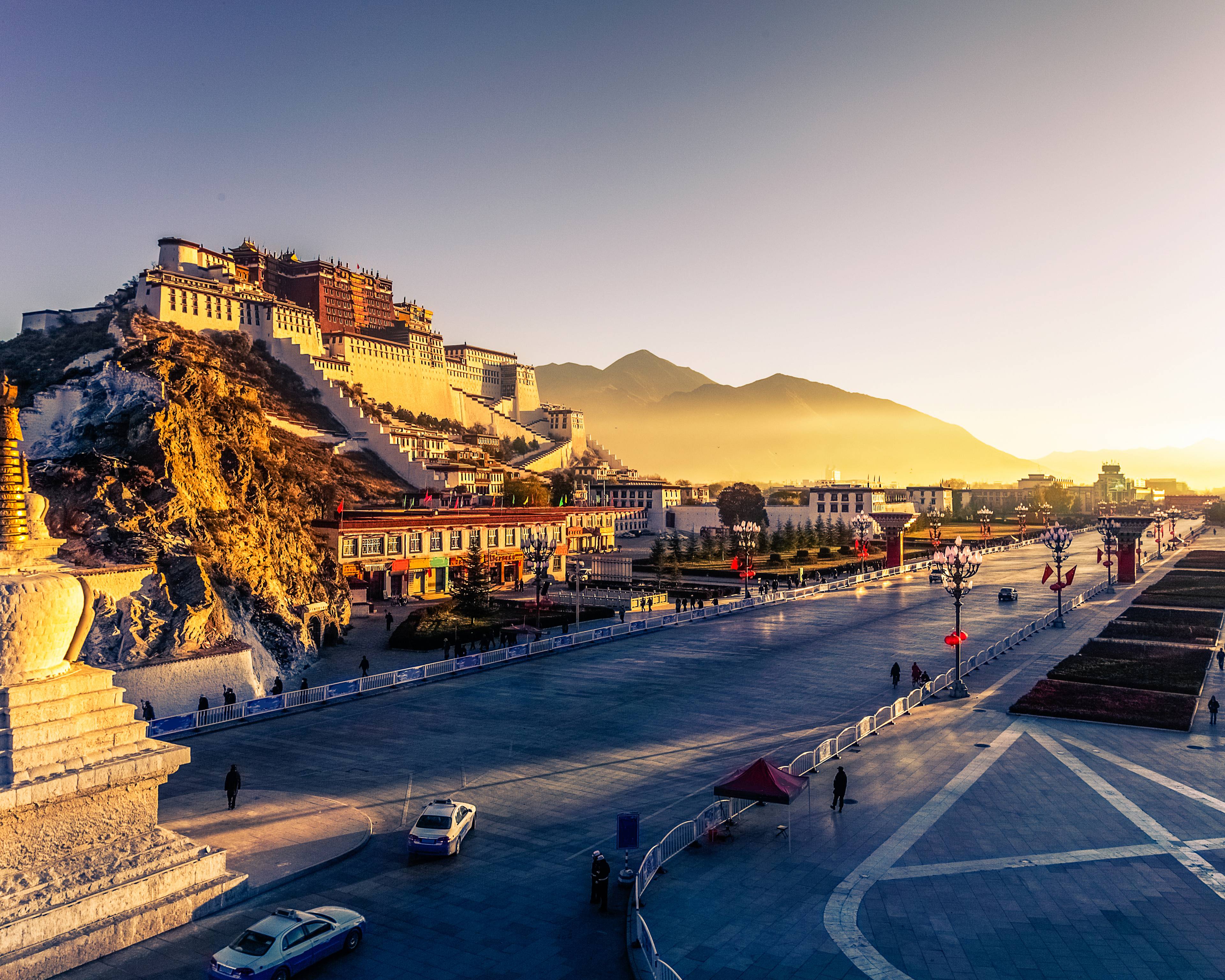 Panorami mozzafiato tra Tibet e Nepal