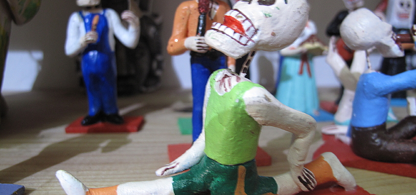 Mexican figurines