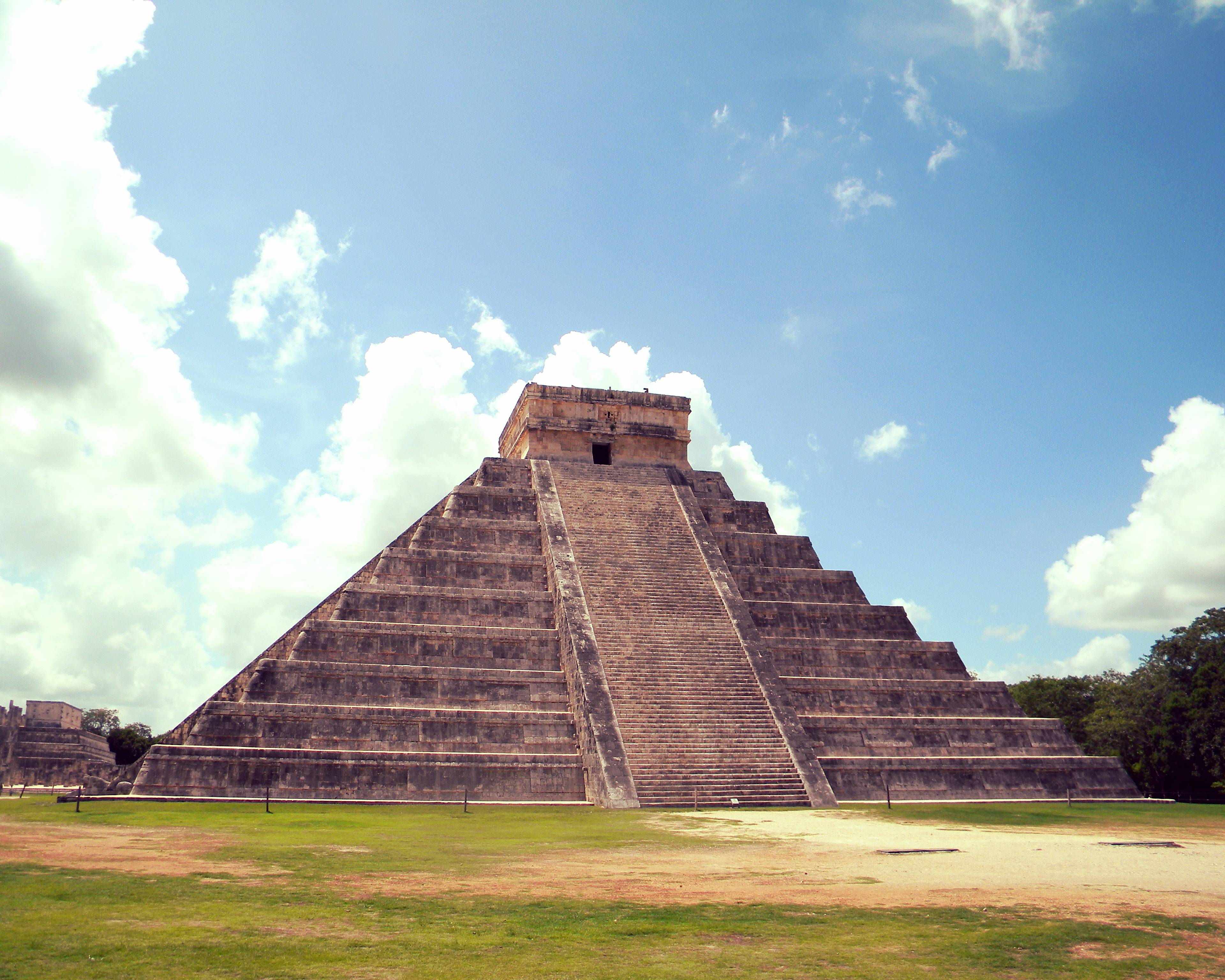 Archäologische Wunder von der Hauptstadt nach Yucatán