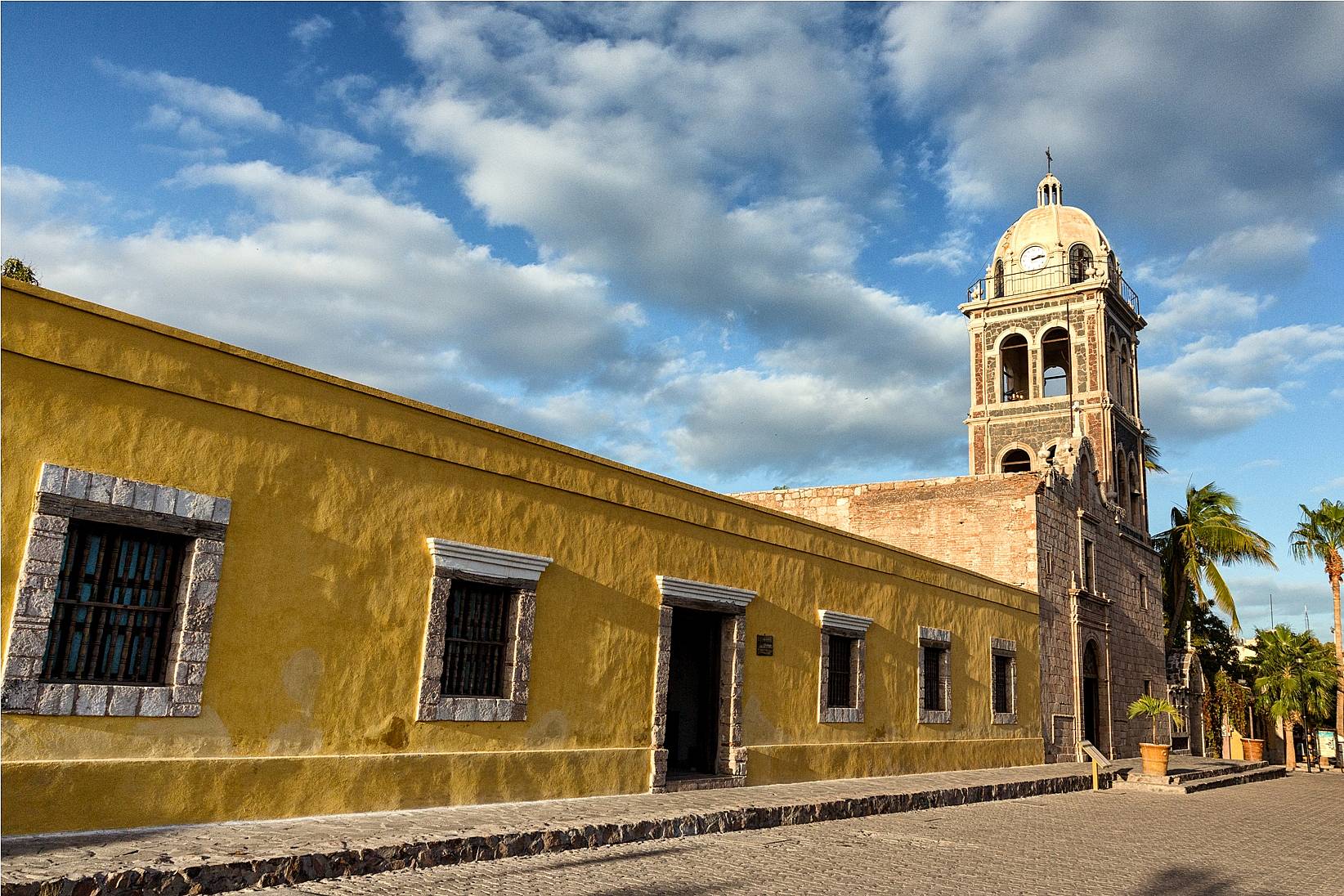 Stadtrundgang durch Loreto und Rückreise nach La Paz