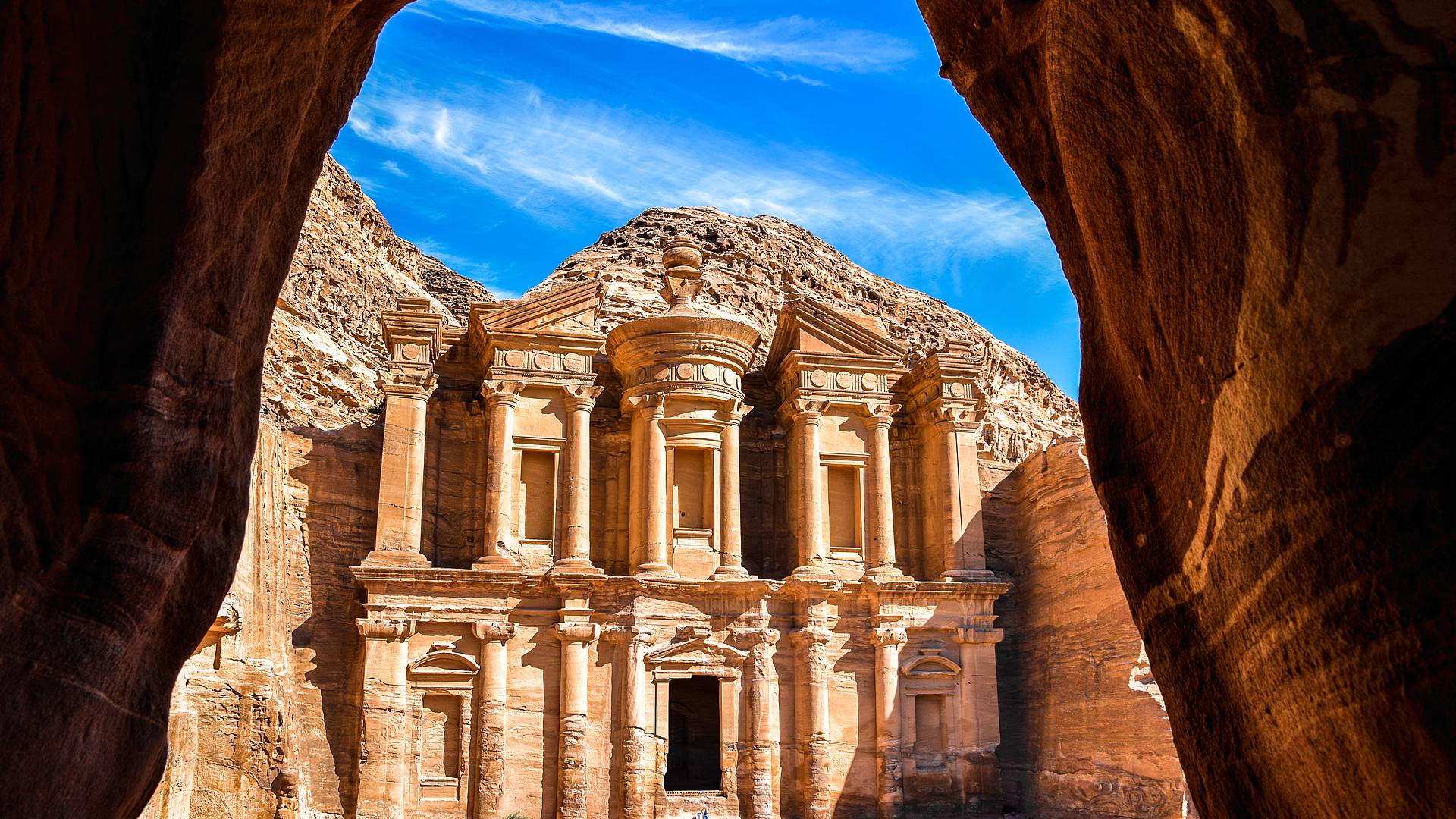 Cultura e relax da Petra alle acque cristalline del Mar Rosso