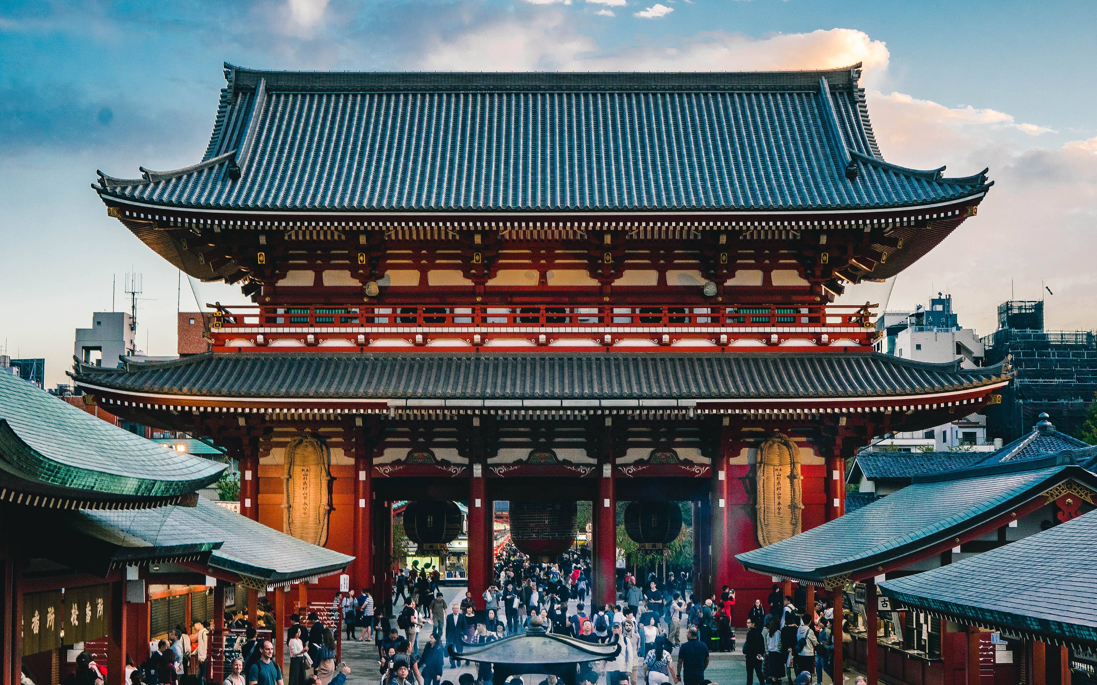 Verso una Tokyo tradizionale e panoramica