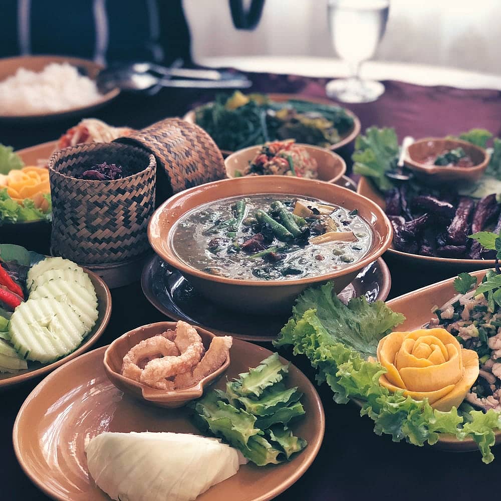 Design your food tour in Laos with a local expert