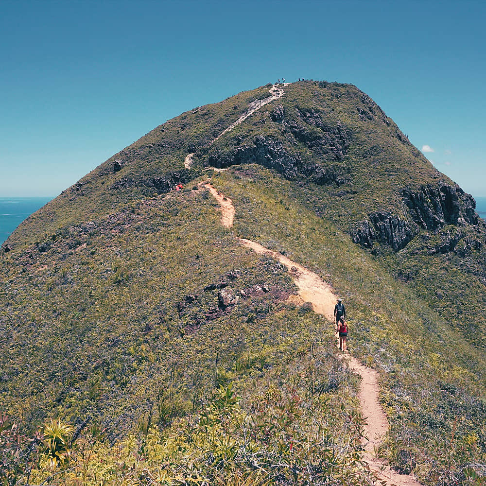 Design your perfect hiking tour with a local expert in New Caledonia