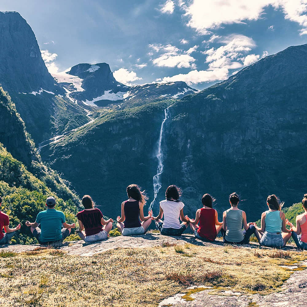 Design your perfect guided tour with a local expert in Norway