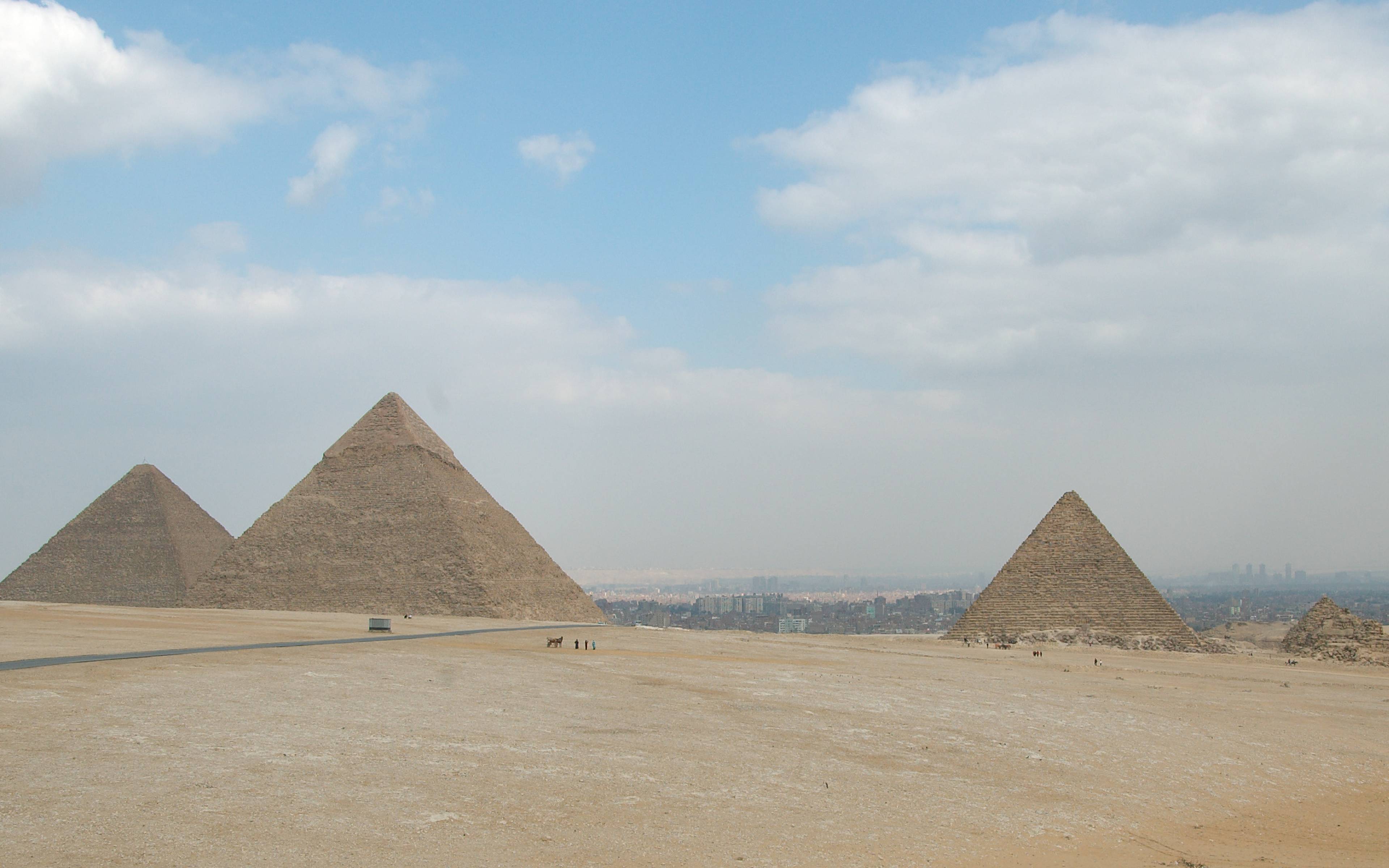 Alla scoperta delle piramidi