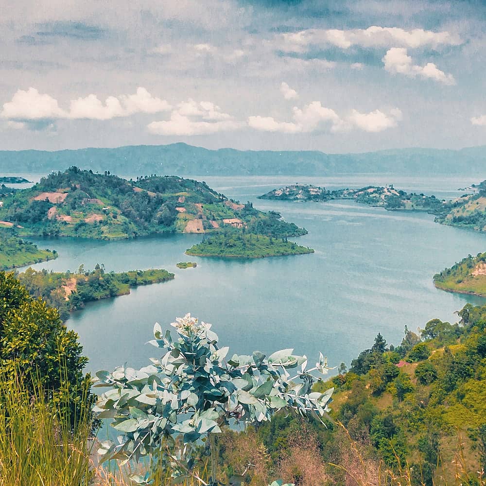 Design your perfect tour of Rwanda's lakes with a local expert