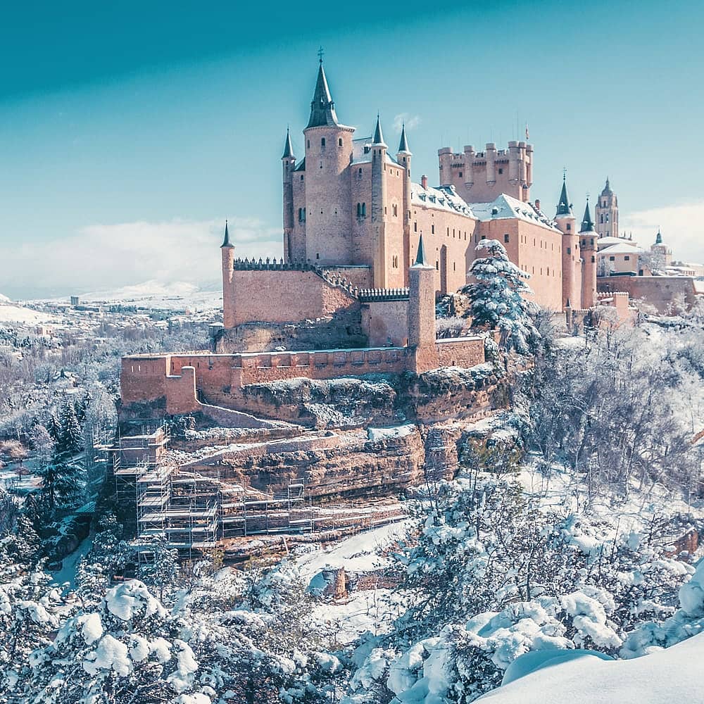 Design your perfect winter holiday in Spain with a local expert