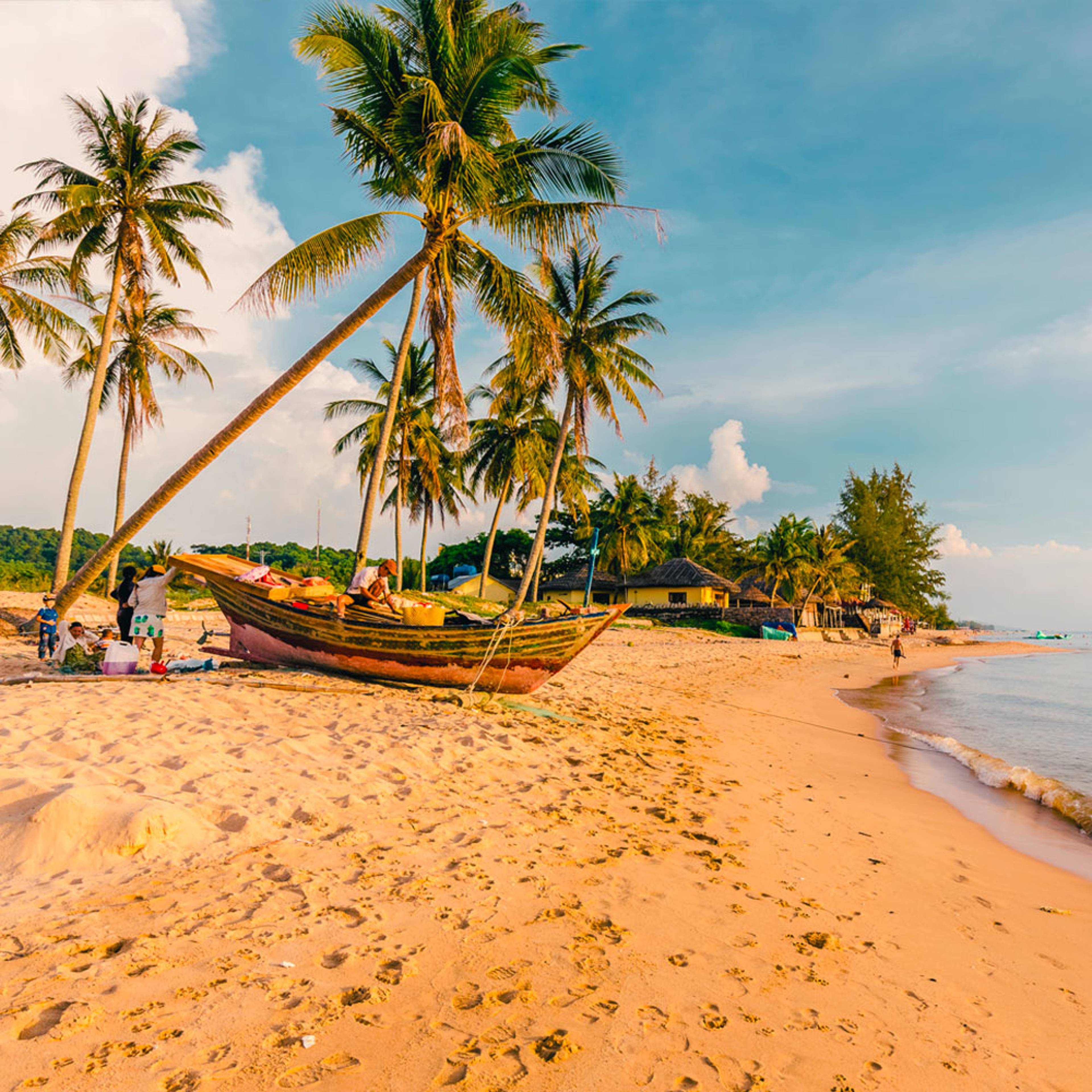 Design your perfect tour of Vietnam's beaches with a local expert