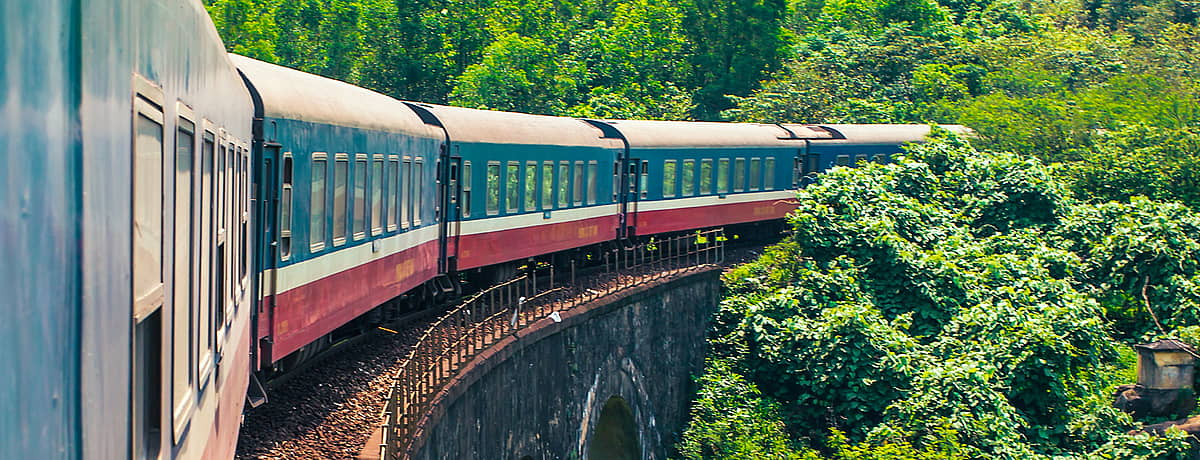 train travel in vietnam review