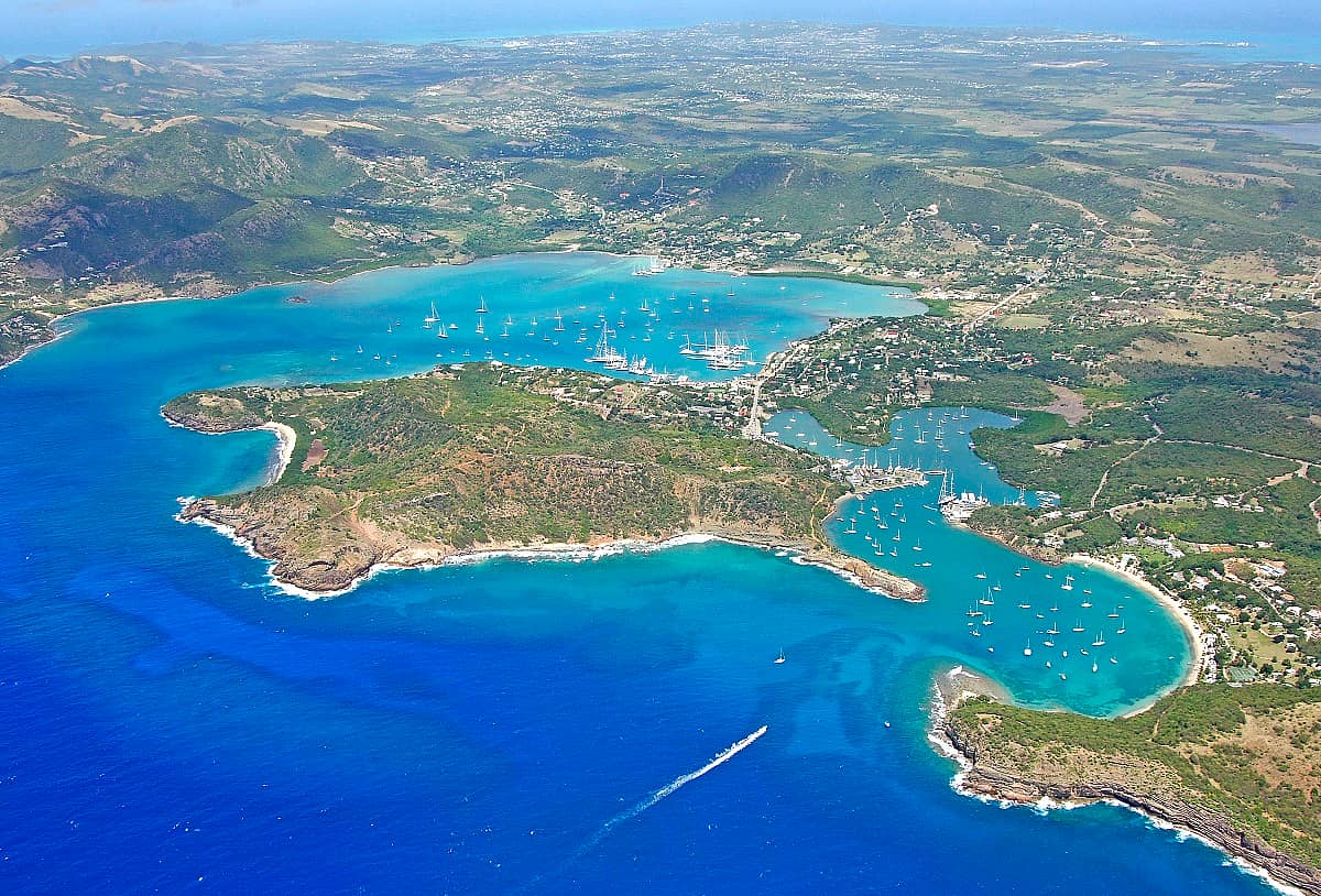 La Martinique et les îles du nord en catamaran privé