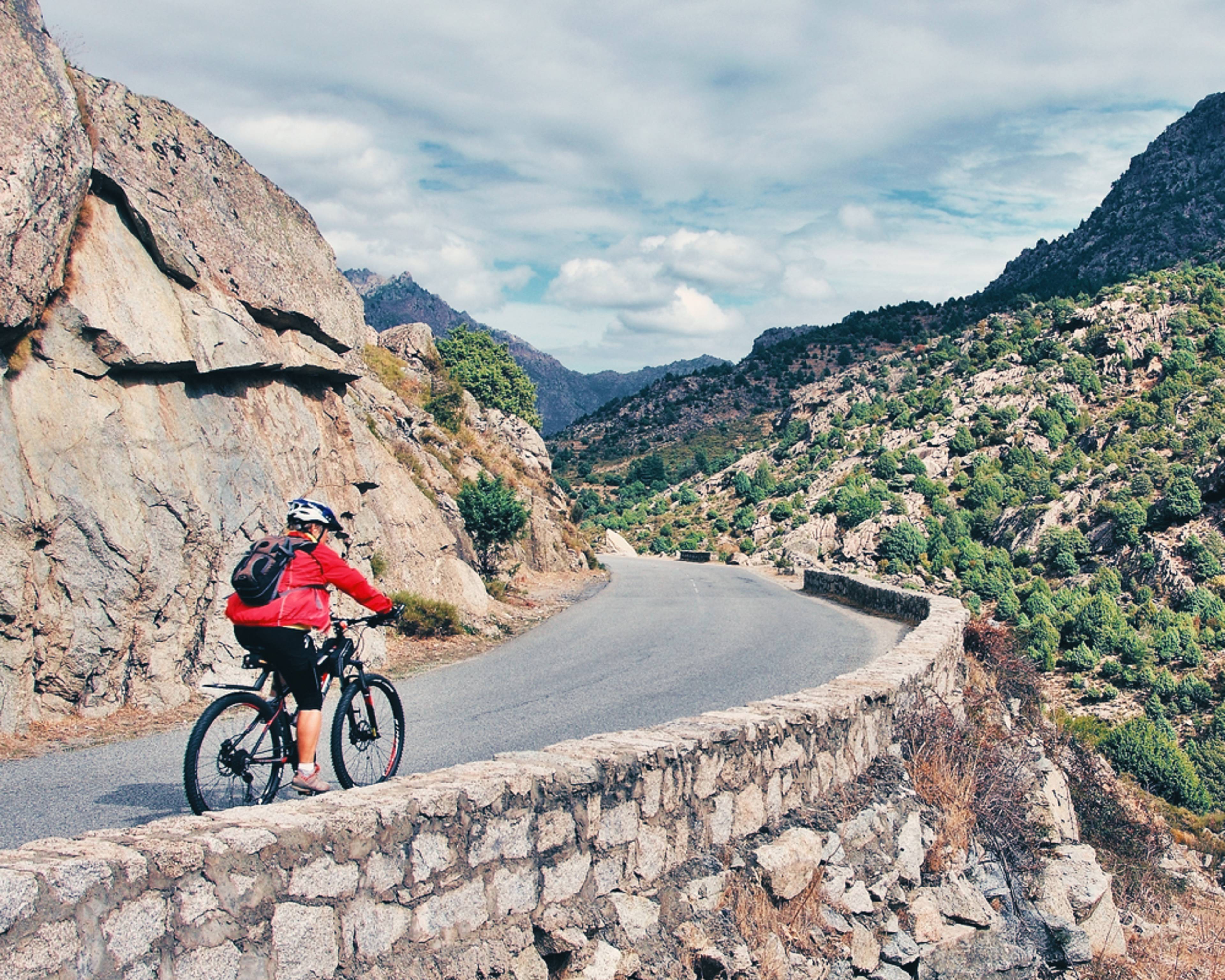 Design your perfect bike tour with a local expert in France