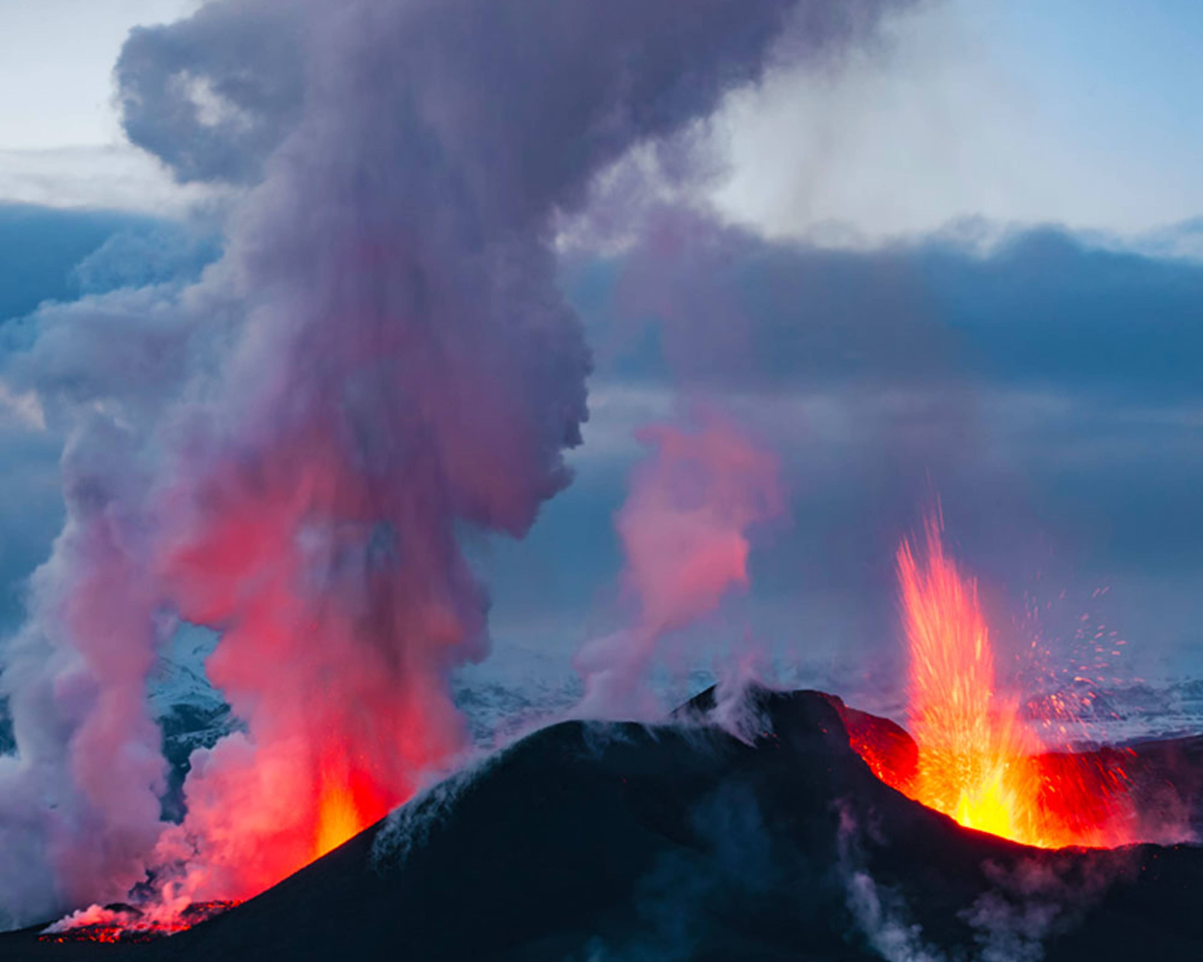 Design your perfect volcano tour with a local expert in Iceland