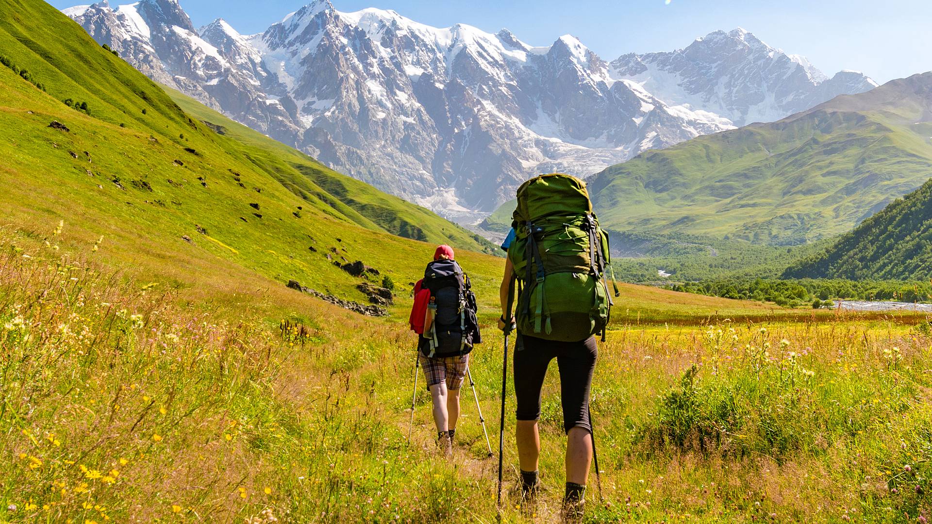 Trekking nelle montagne del Caucaso