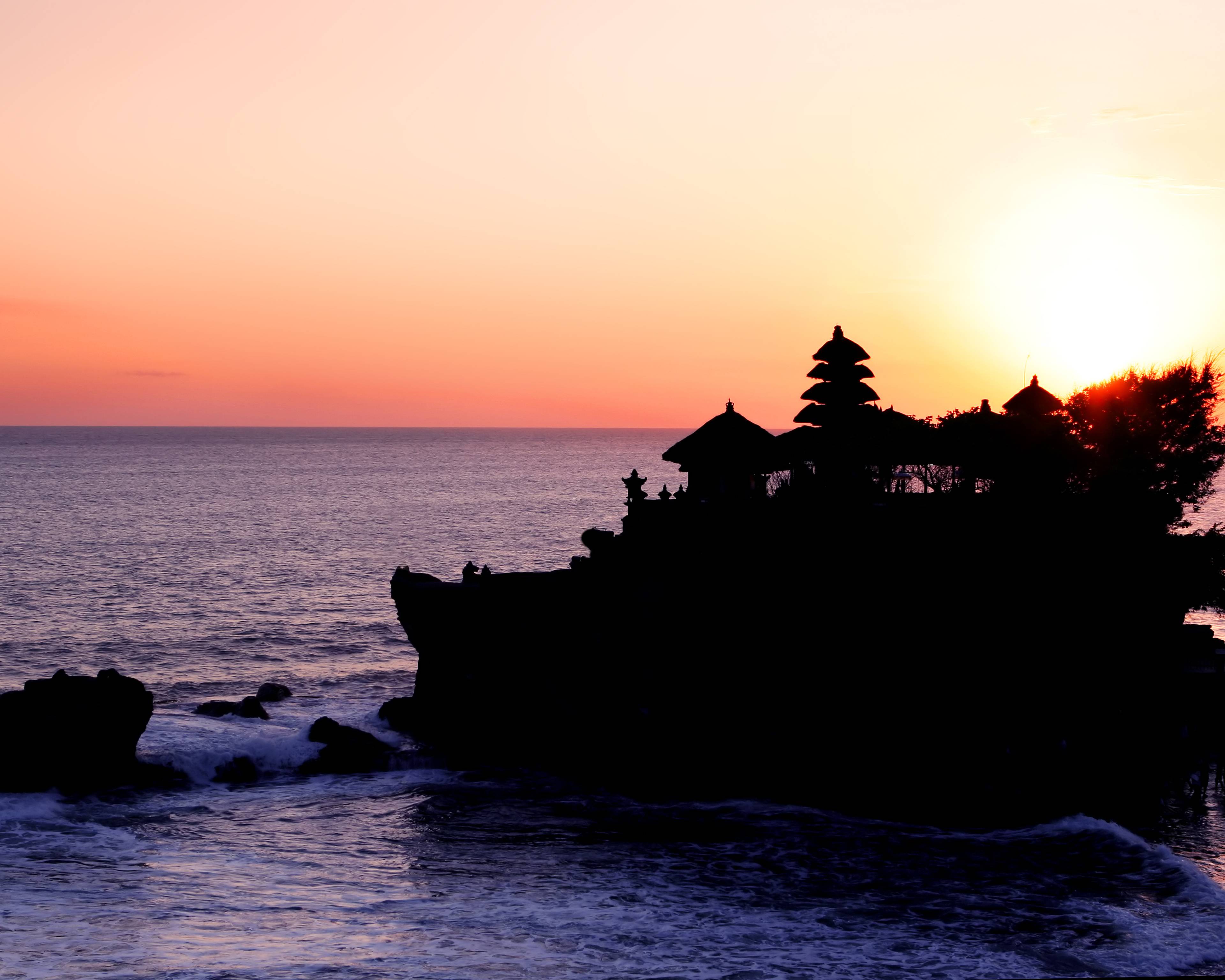 Bali: Cultura, Naturaleza, Tradición y Playas