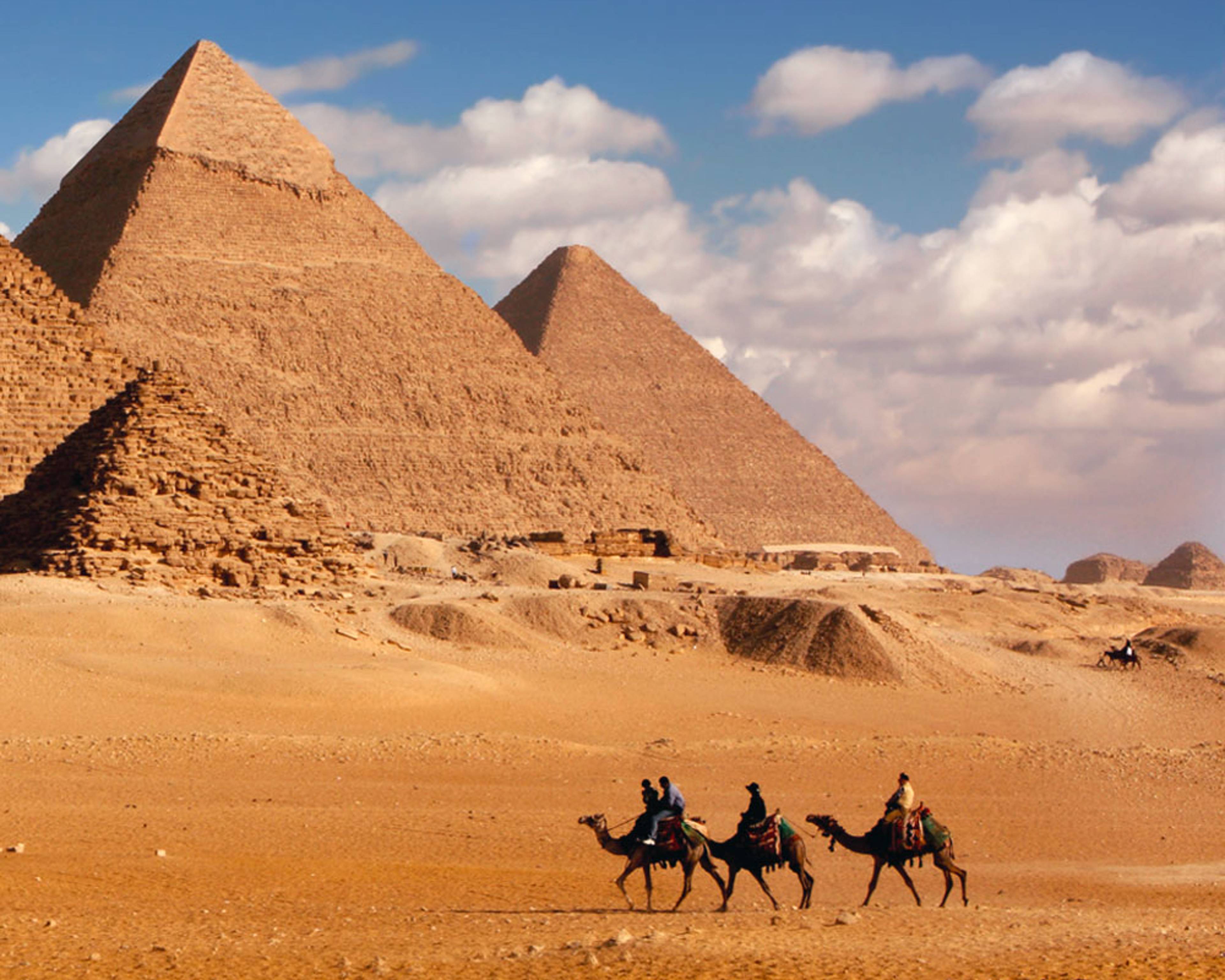Crea il tuo viaggio su misura nel deserto in Egitto