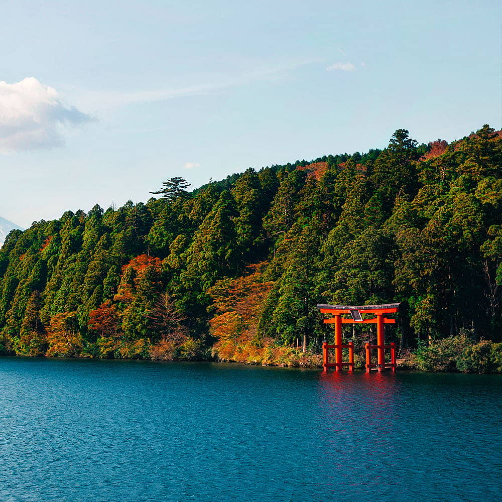 Design your perfect tour of Japan's lakes with a local expert