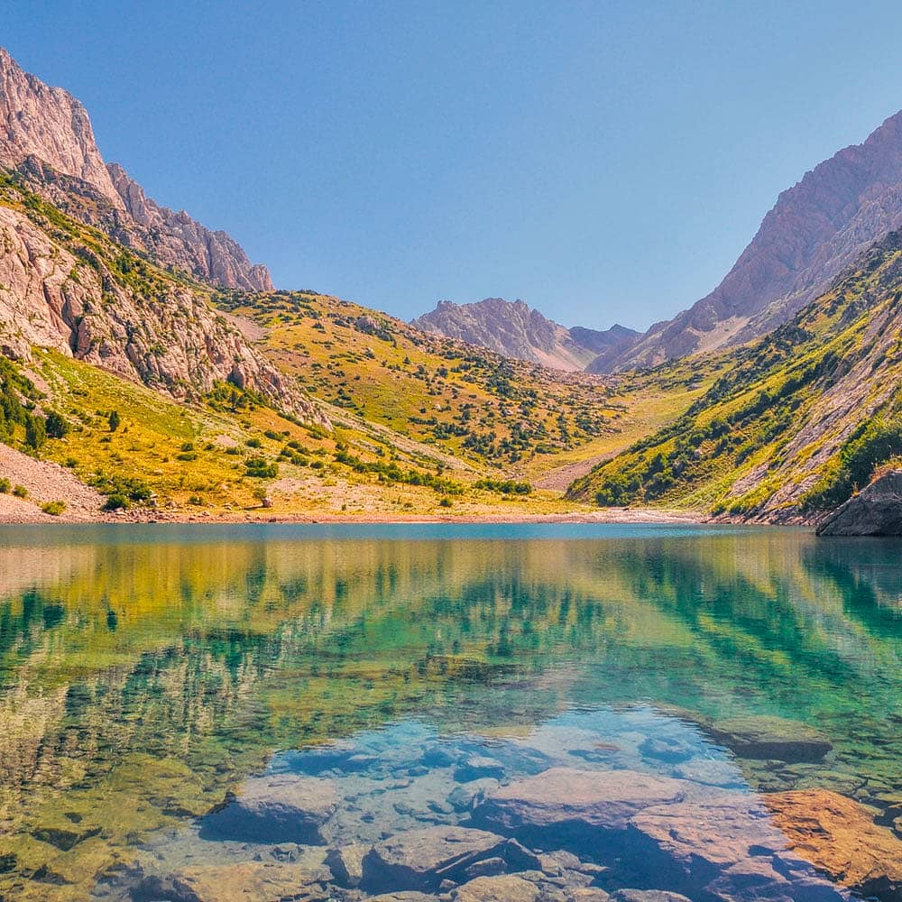 Crea il tuo viaggio in Kirghizistan in estate, 100% su misura