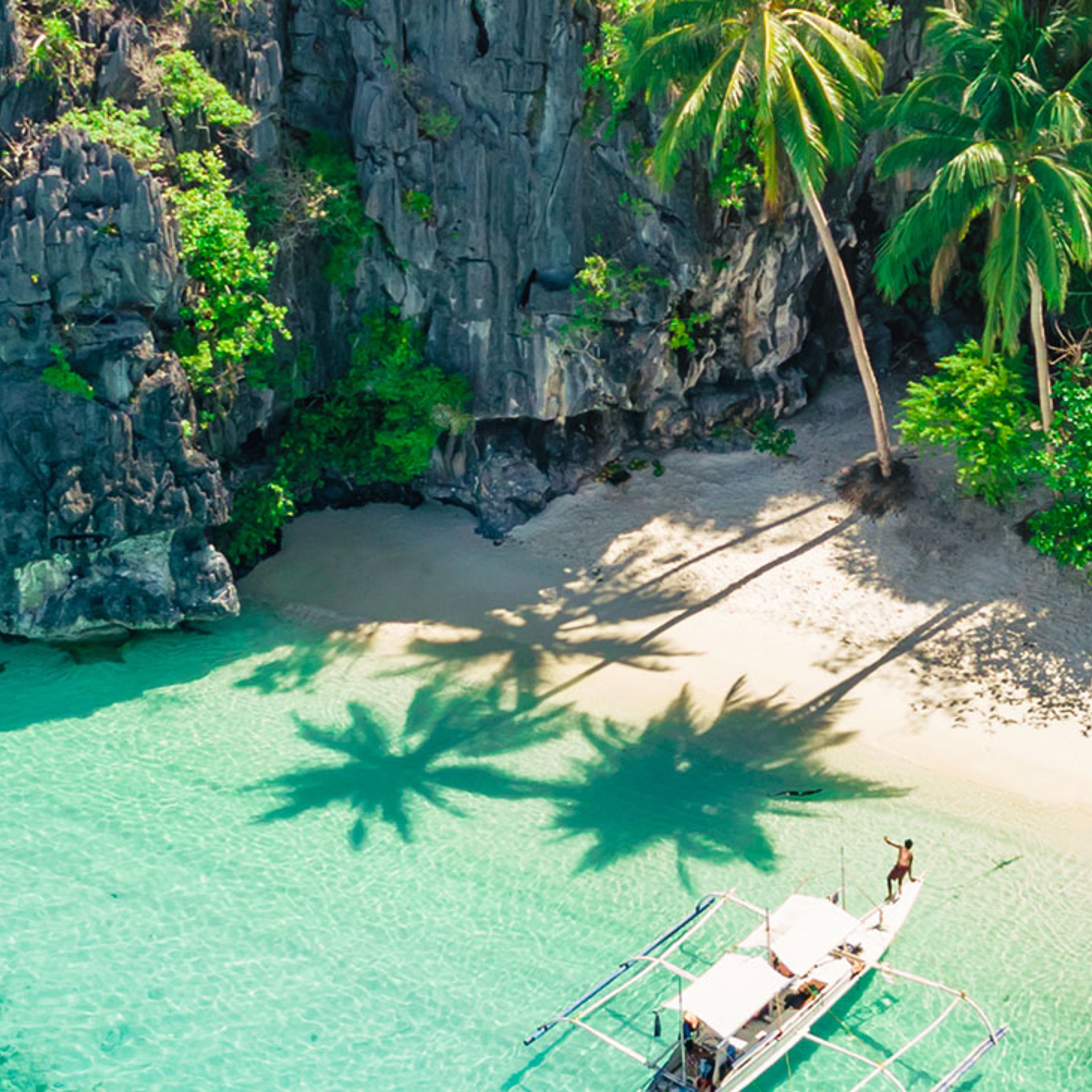 Hermosa Entalula Beach Lagoon Island con típico filipino