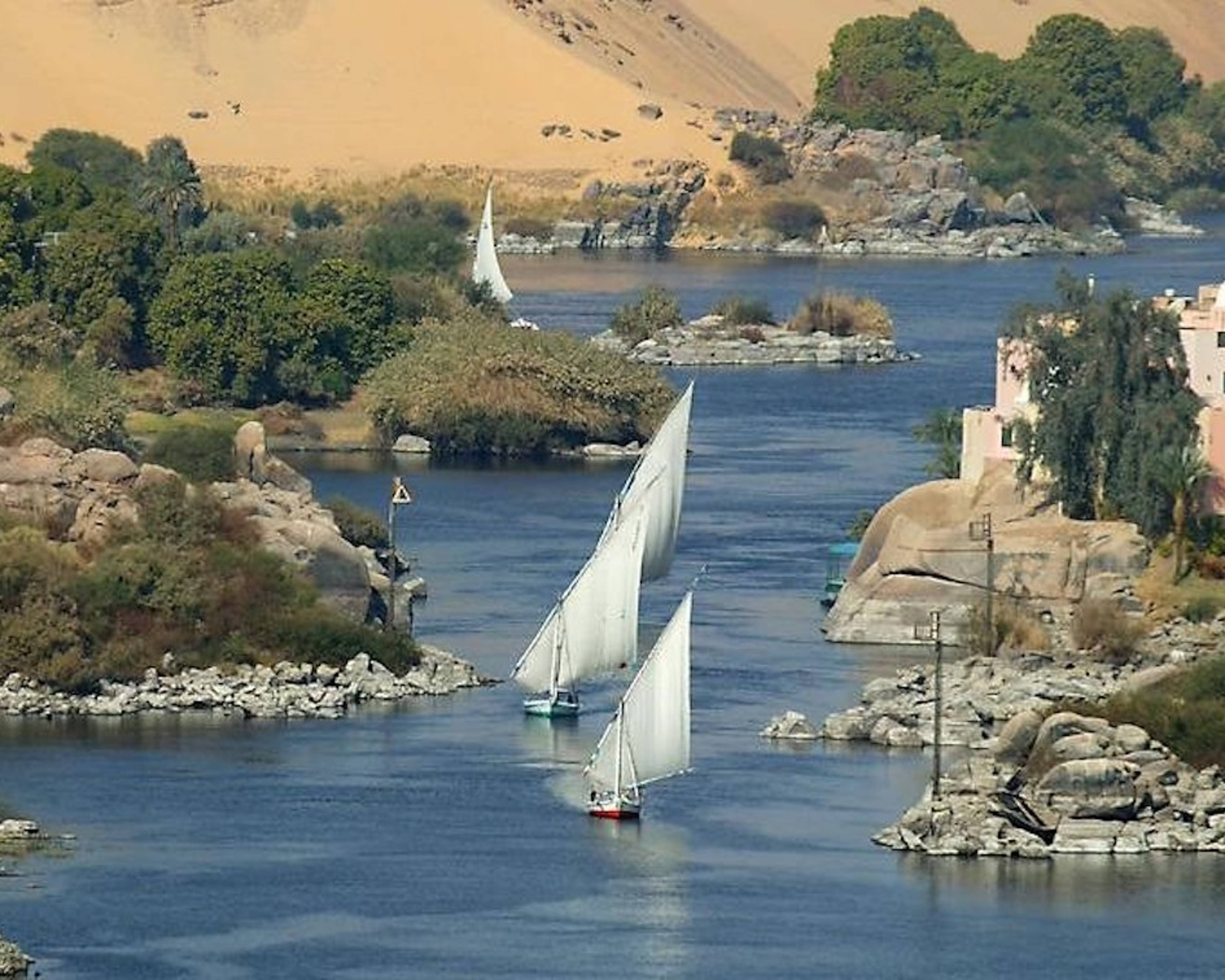 Soluzione ecologica alla navigazione sul Nilo: la felucca nubiana