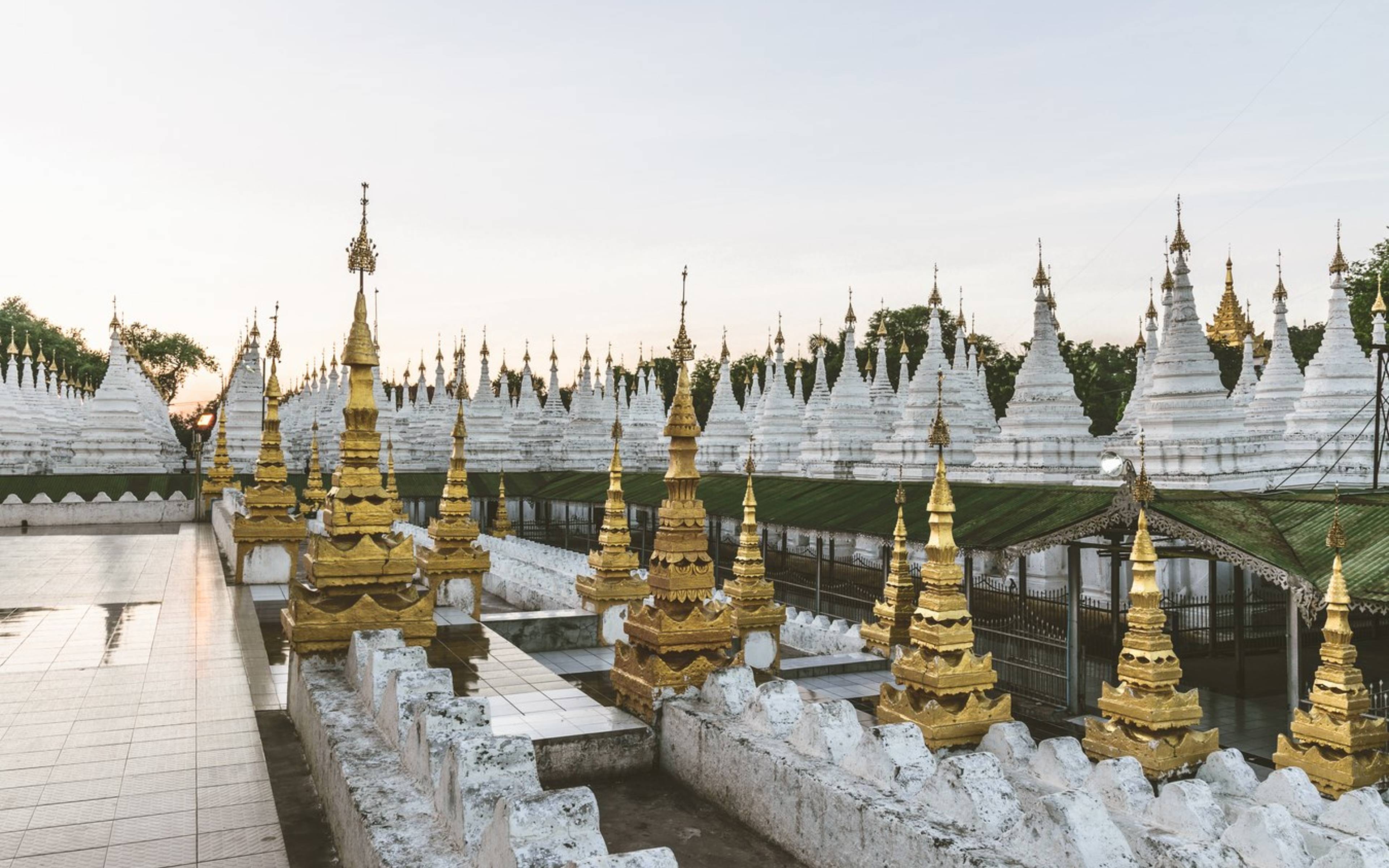 Mandalay, visita del monasterio de Mahagandayon 