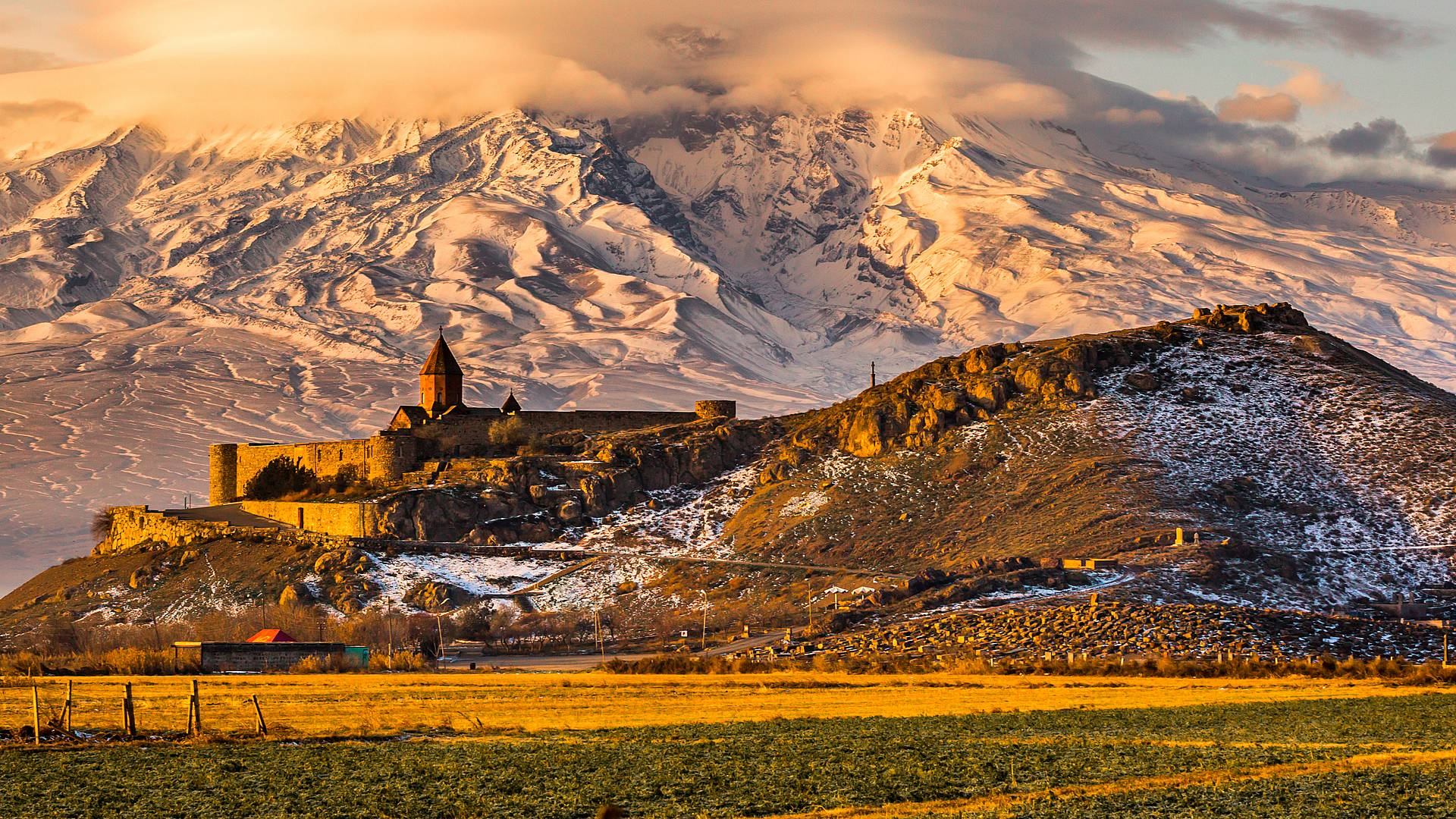 Kulturelle Entdeckungsreise zwischen Kaukasus und Ararat