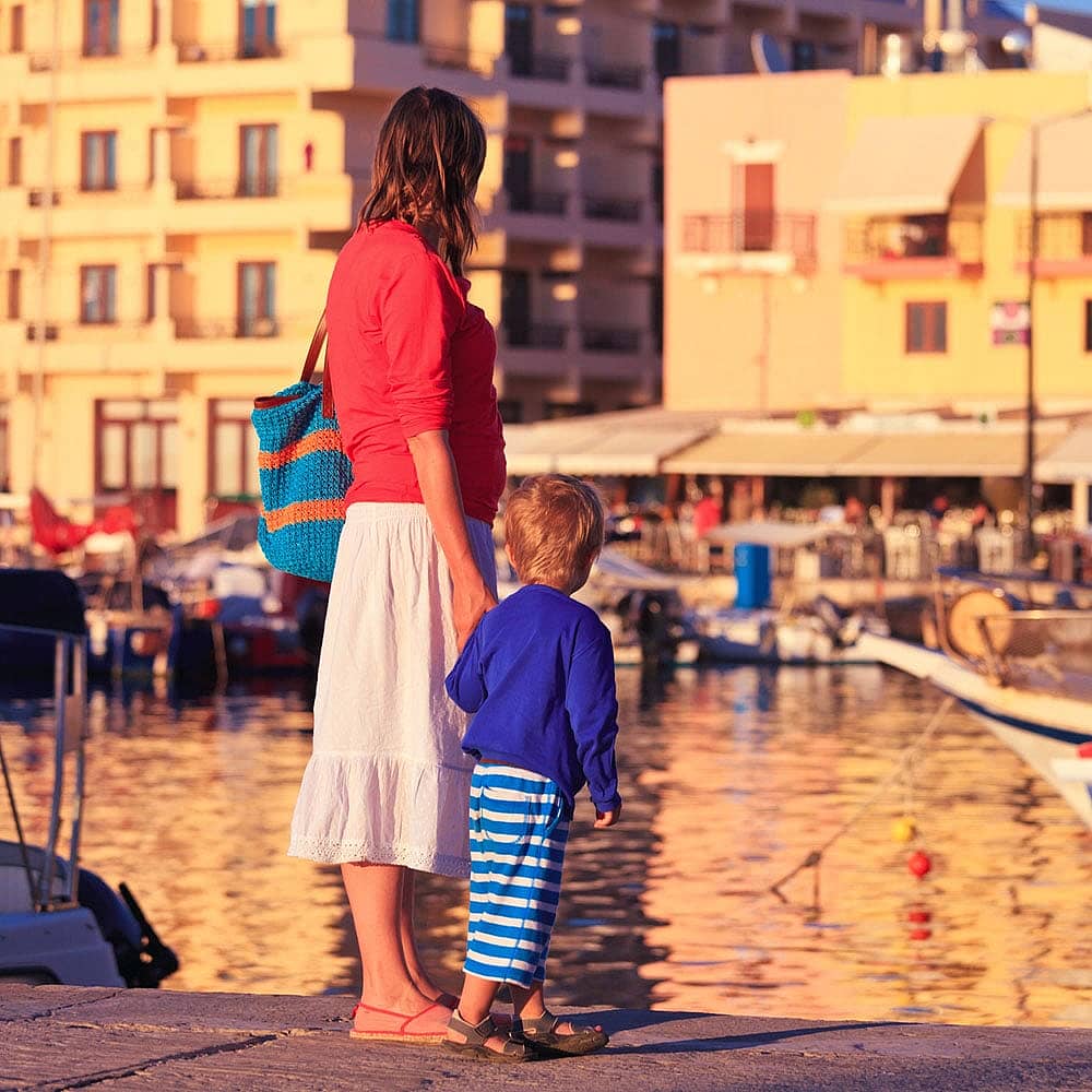 Créez votre voyage en famille en Crète sur mesure avec une agence locale.
