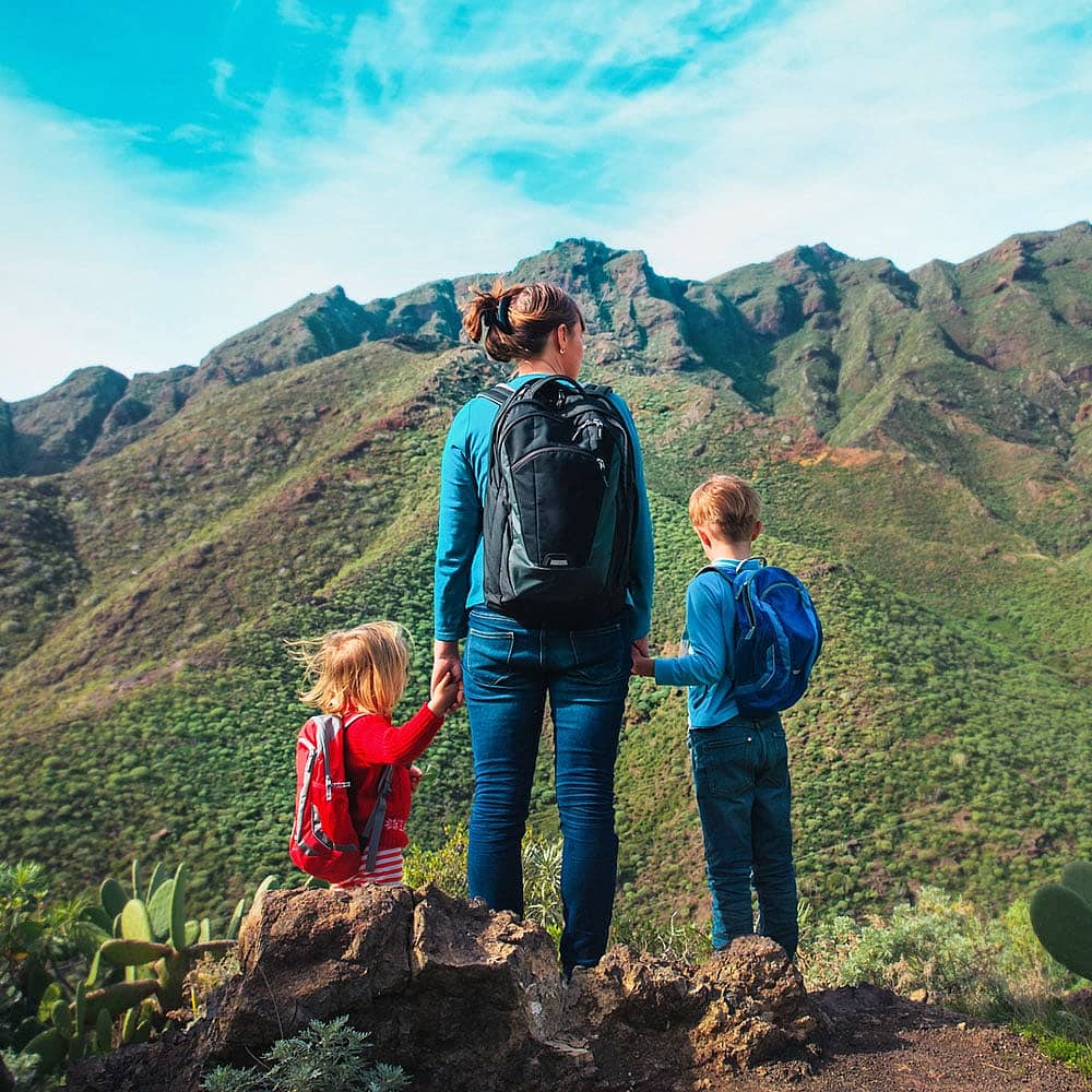 Créez votre voyage en famille aux Iles Canaries sur mesure avec une agence locale.