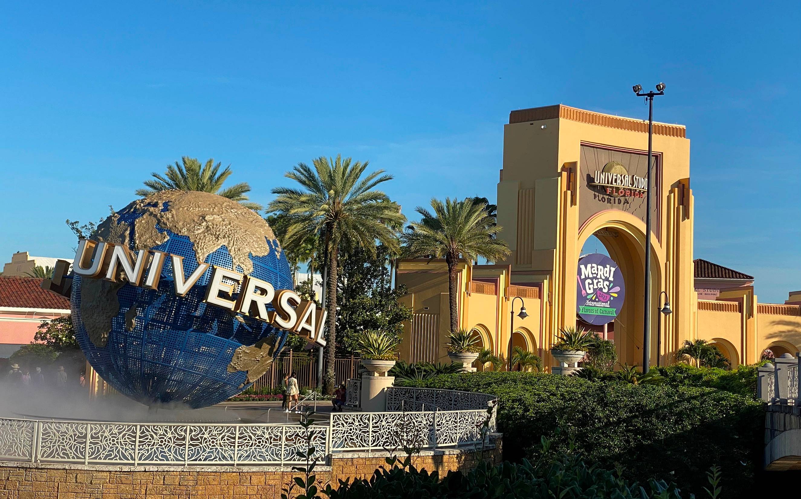 Walt Disney World oder Universal Studios (Eintritt ist nicht im Reisepreis enthalten)