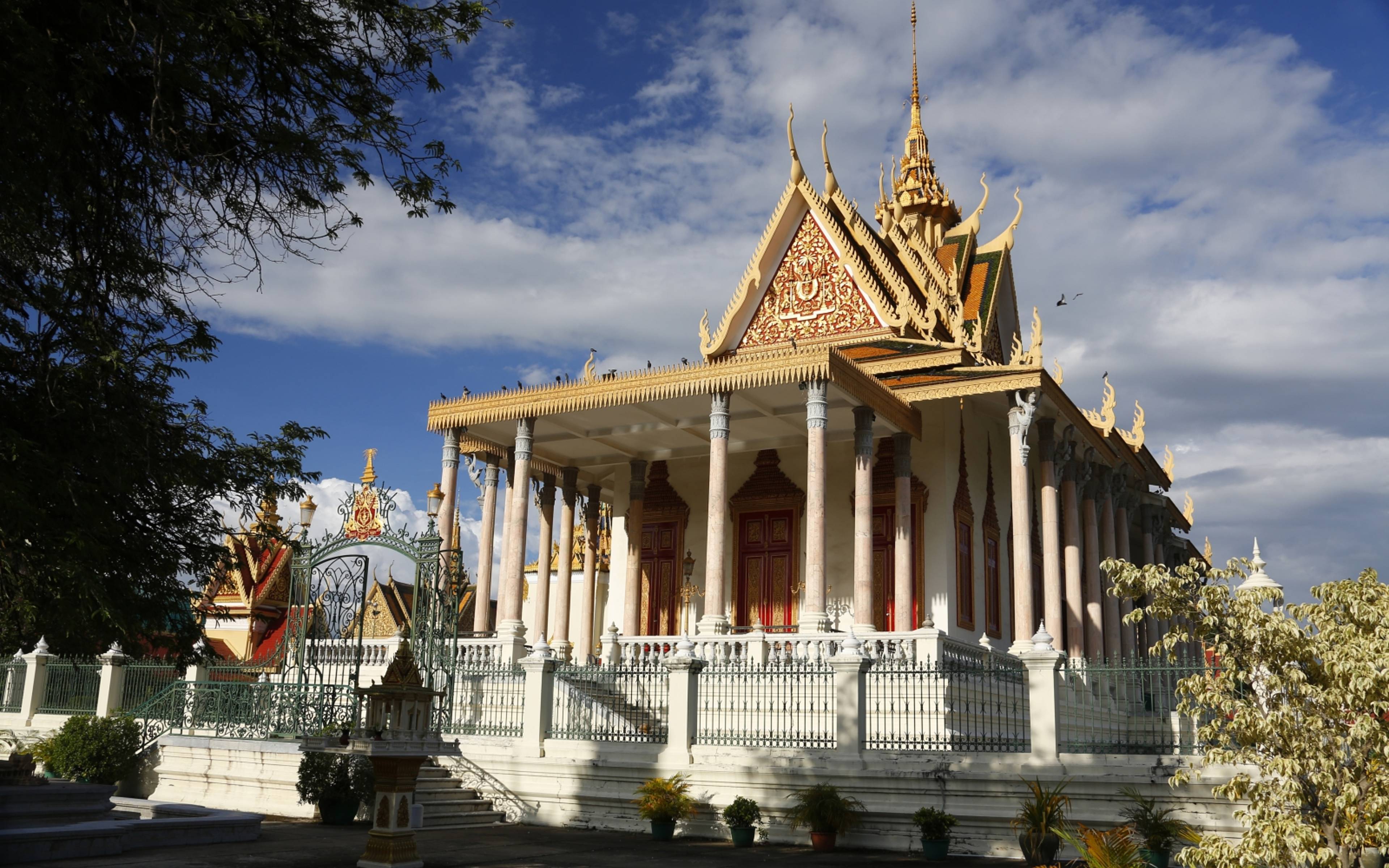 Phnom Penh – Königspalast, Wat Phnom und Spuren der Roten Khmer