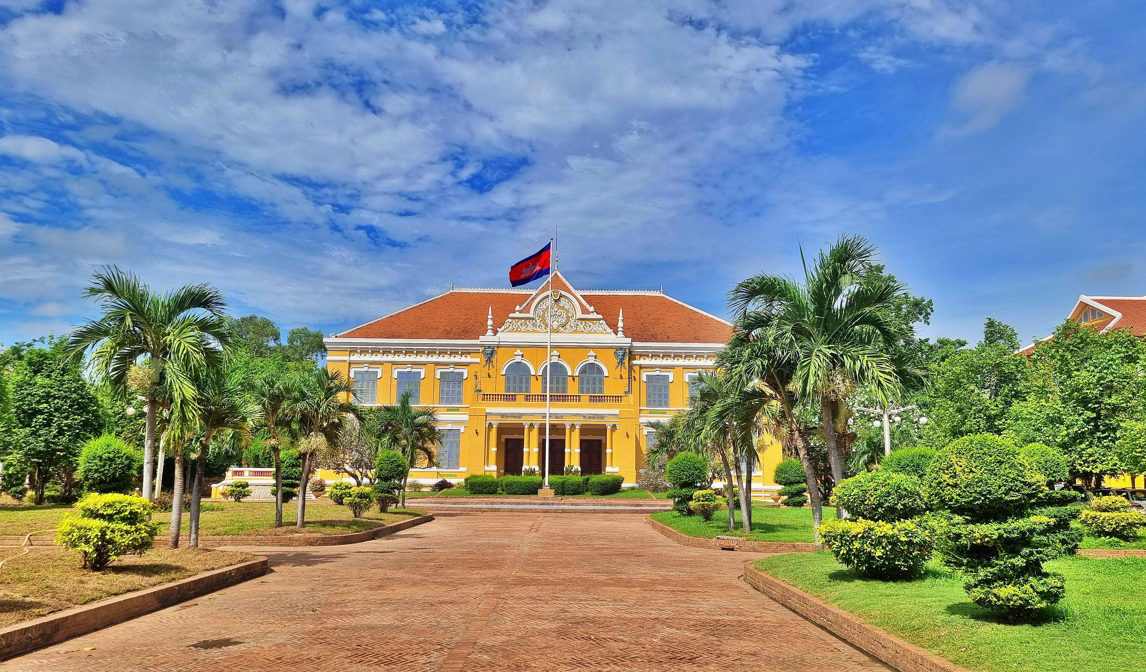 Erkundung der Kolonialstadt Battambang 
