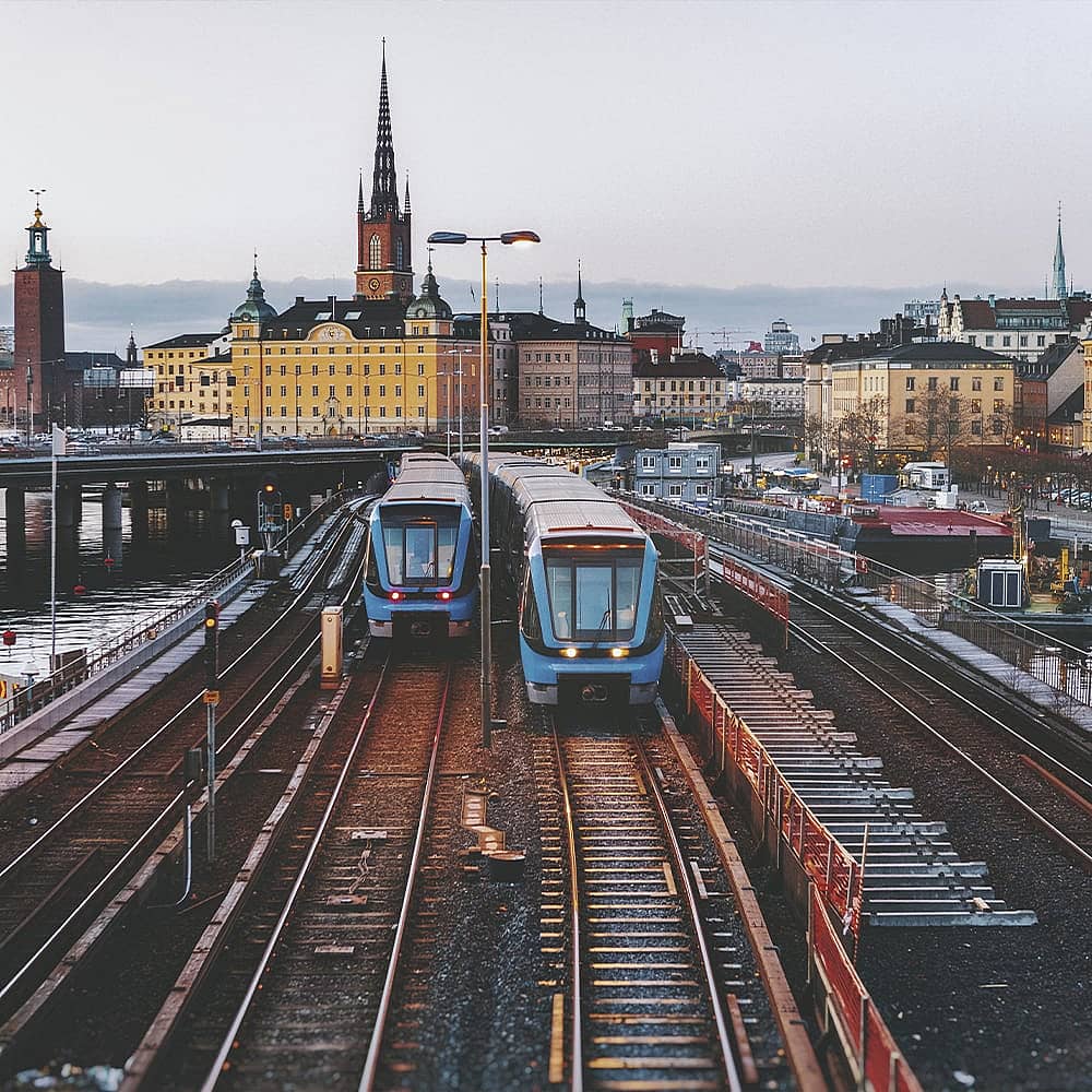 Mit dem Zug fahren um in Schweden zu reisen