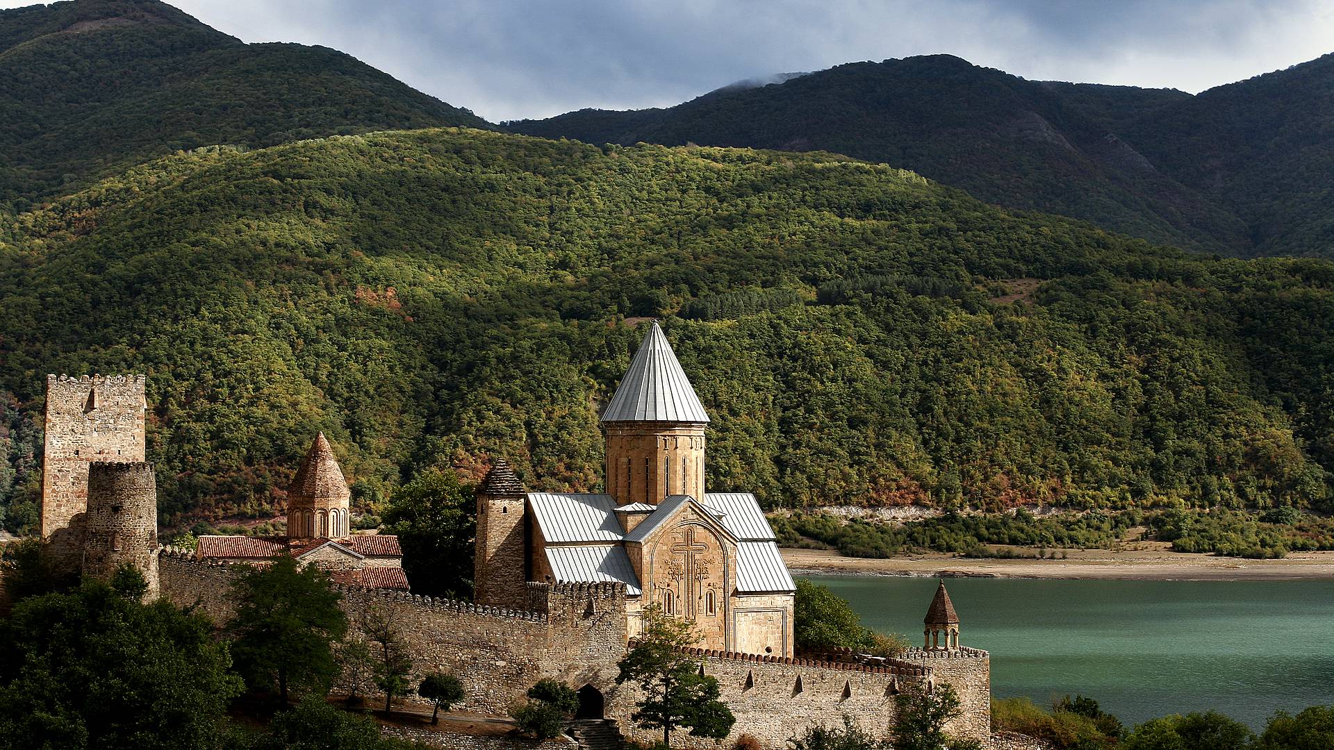Randonnées culturelles du petit au grand Caucase