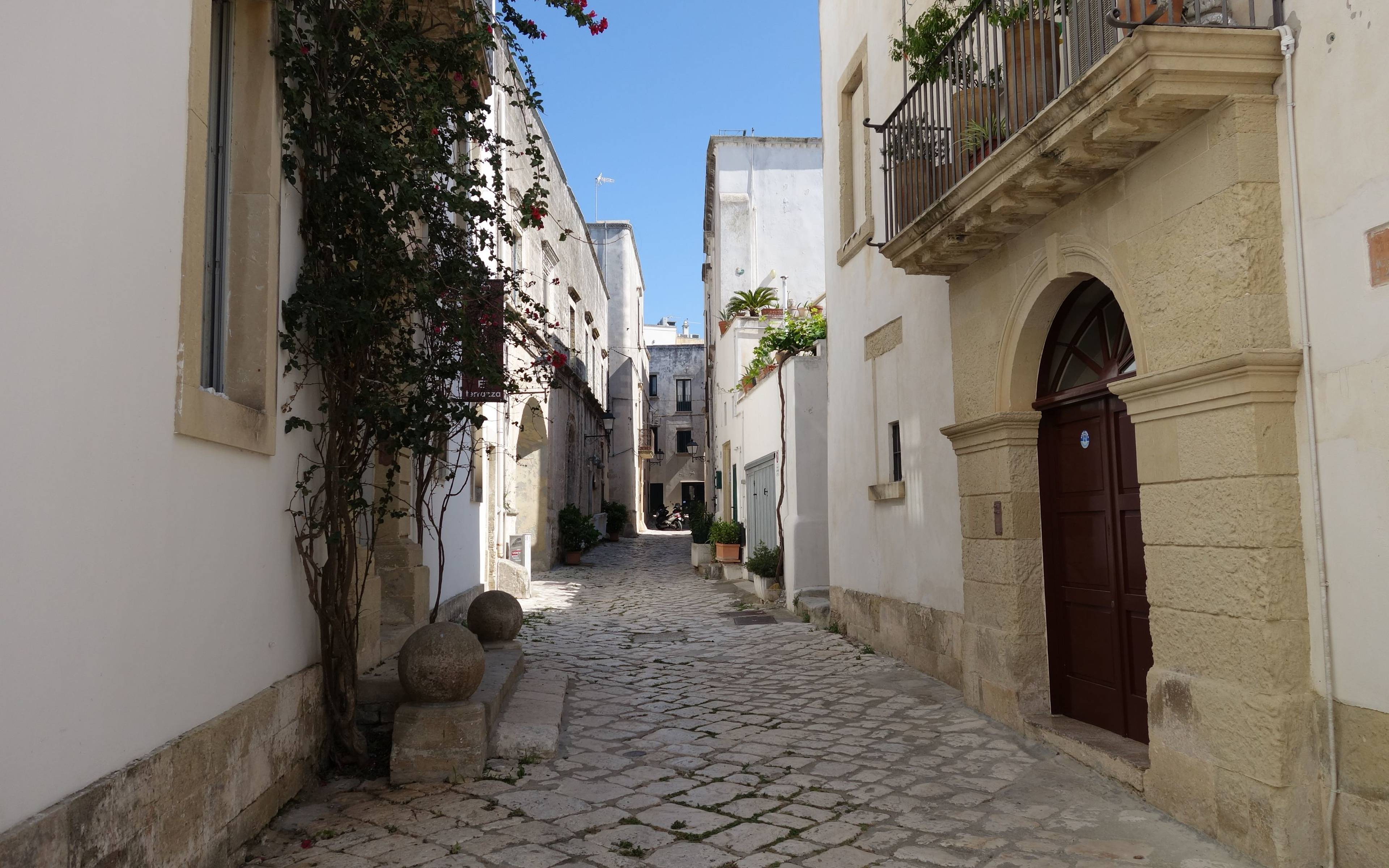 ​La porta d’Oriente: Otranto e il faro Palascìa