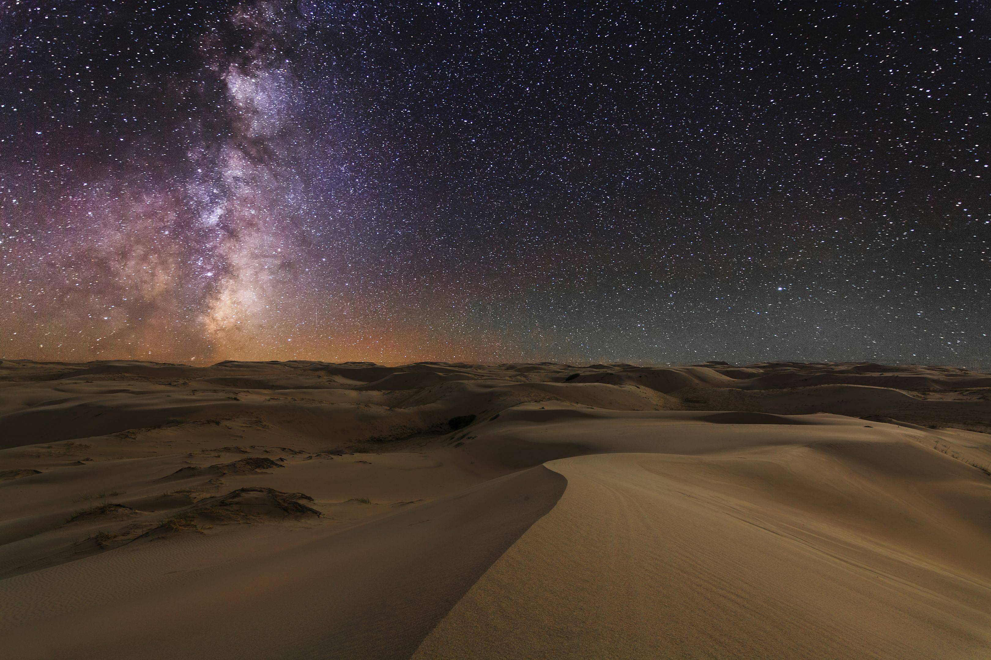 Chasse aux étoiles dans le désert de Gobi