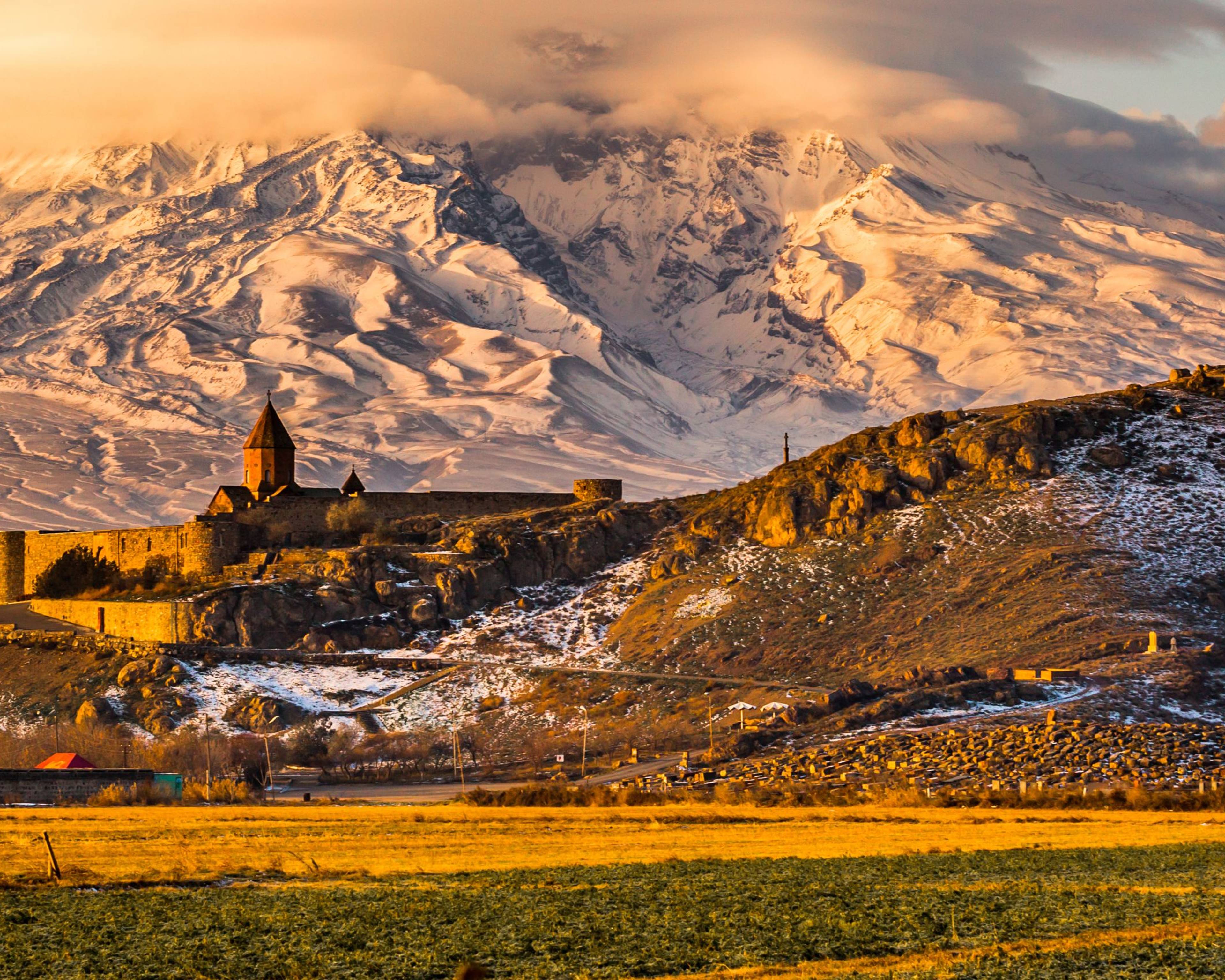 Kulturelle Entdeckungsreise zwischen Kaukasus und Ararat