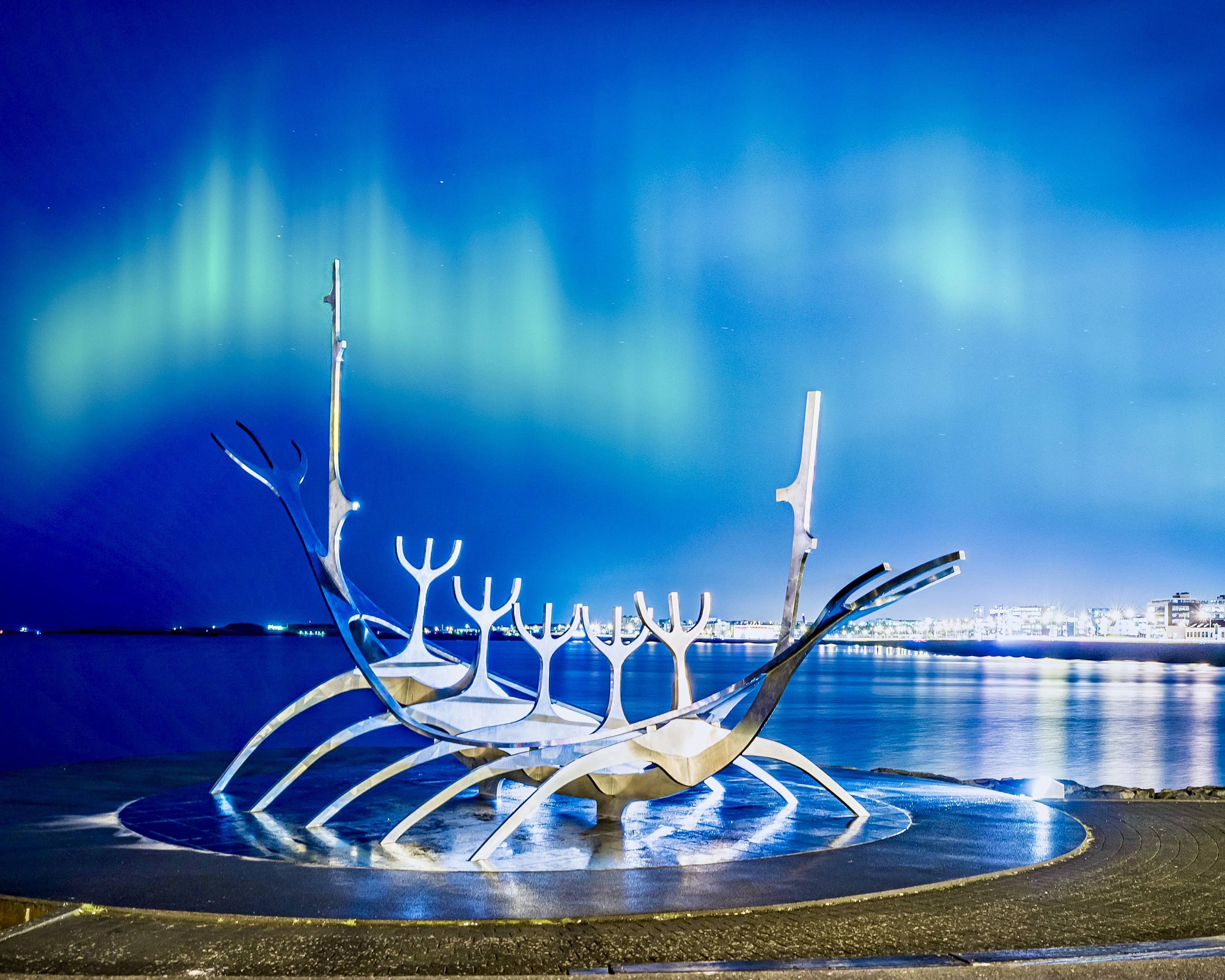Escapada a Reikiavik en busca de las auroras boreales