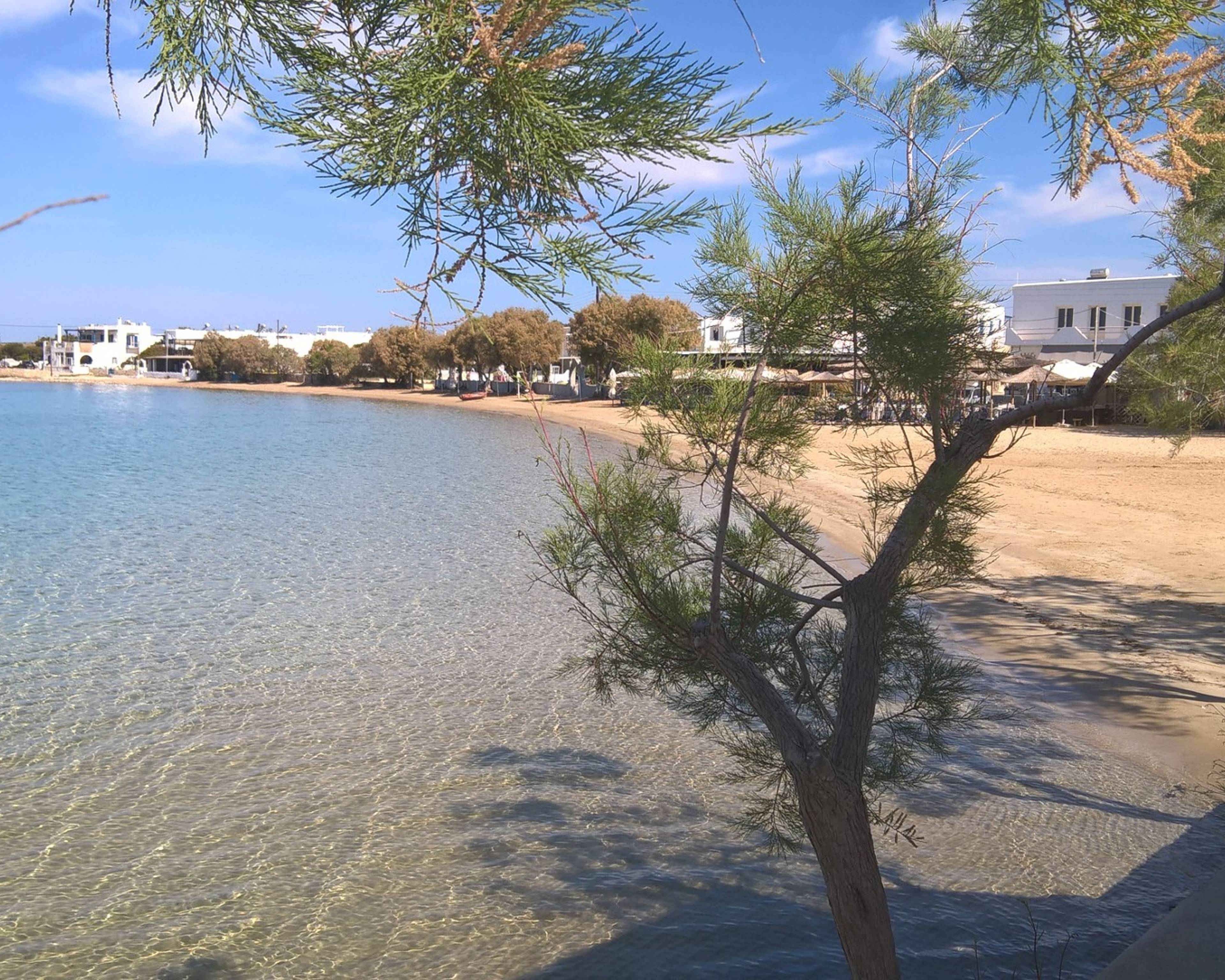 Familienurlaub: Entdeckung und Entspannung auf dem Festland und der Insel Paros