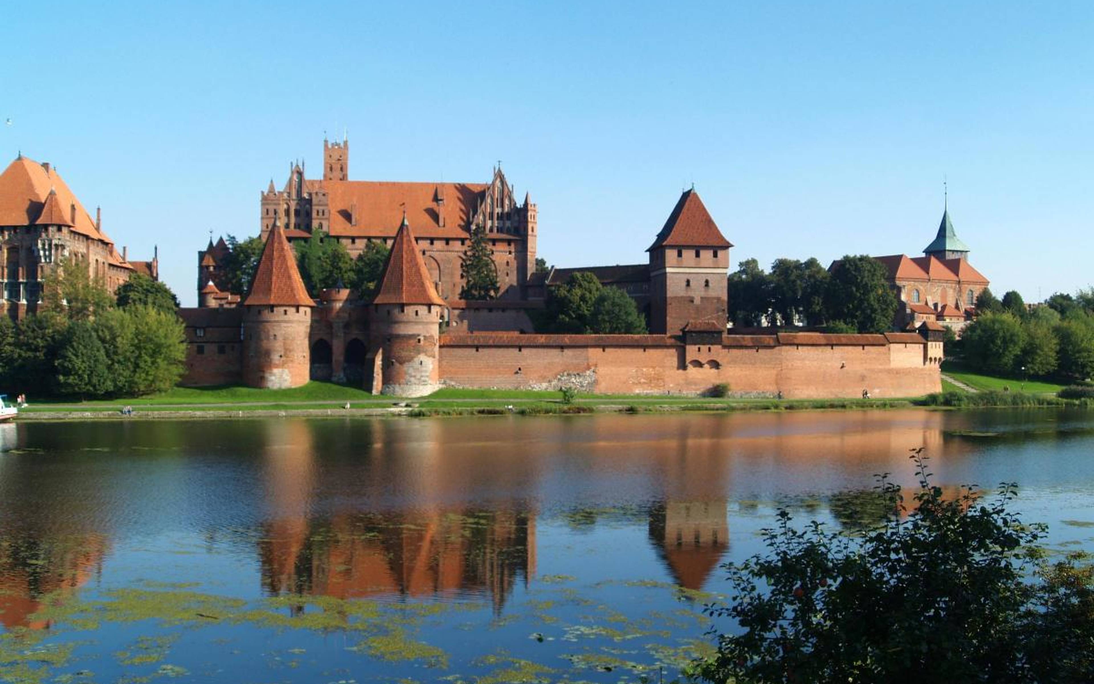 Alla scoperta della Tana del Lupo e del Castello Teutonico