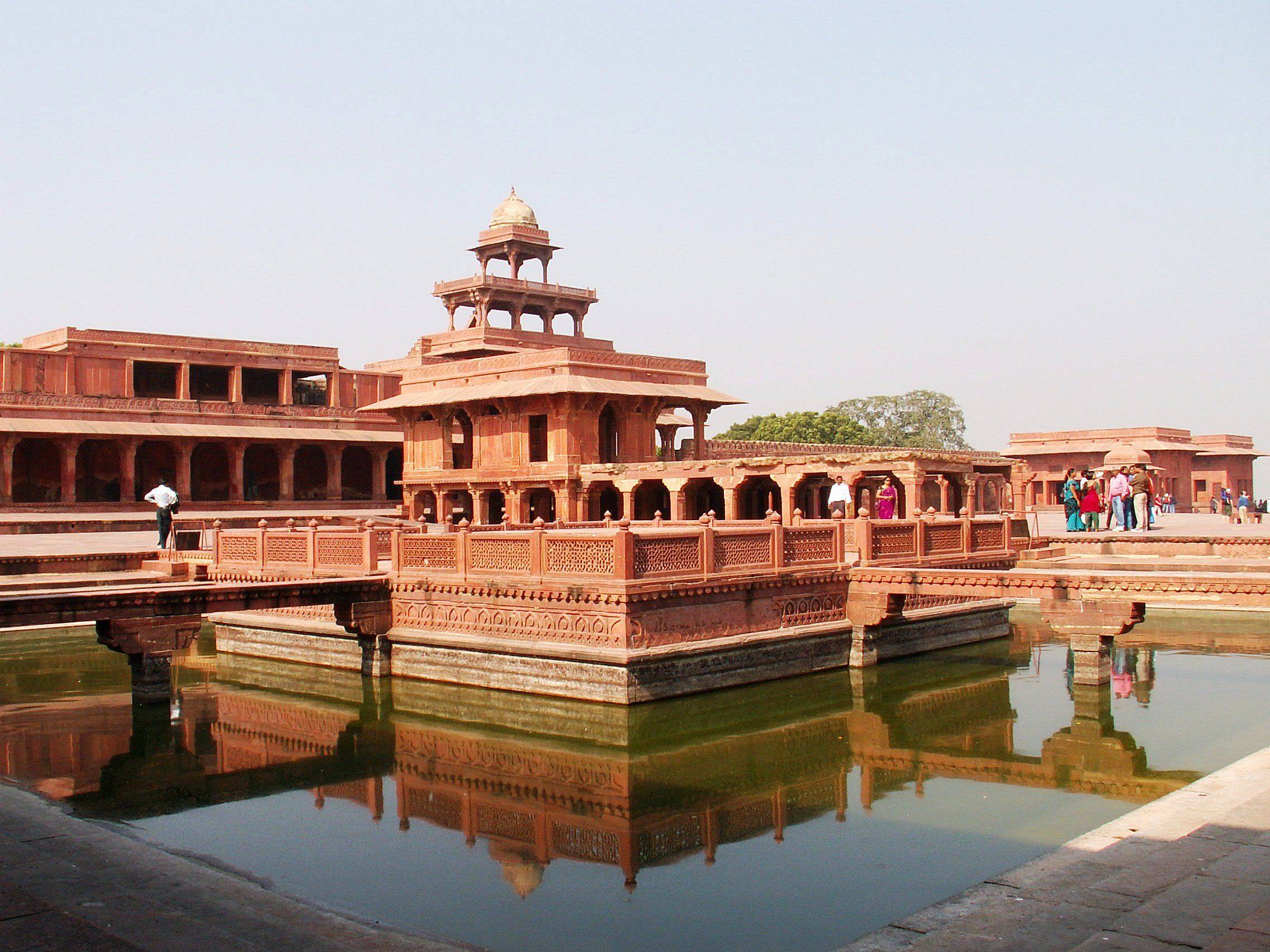 Partenza per Agra e visita di Fatehpur Sikri