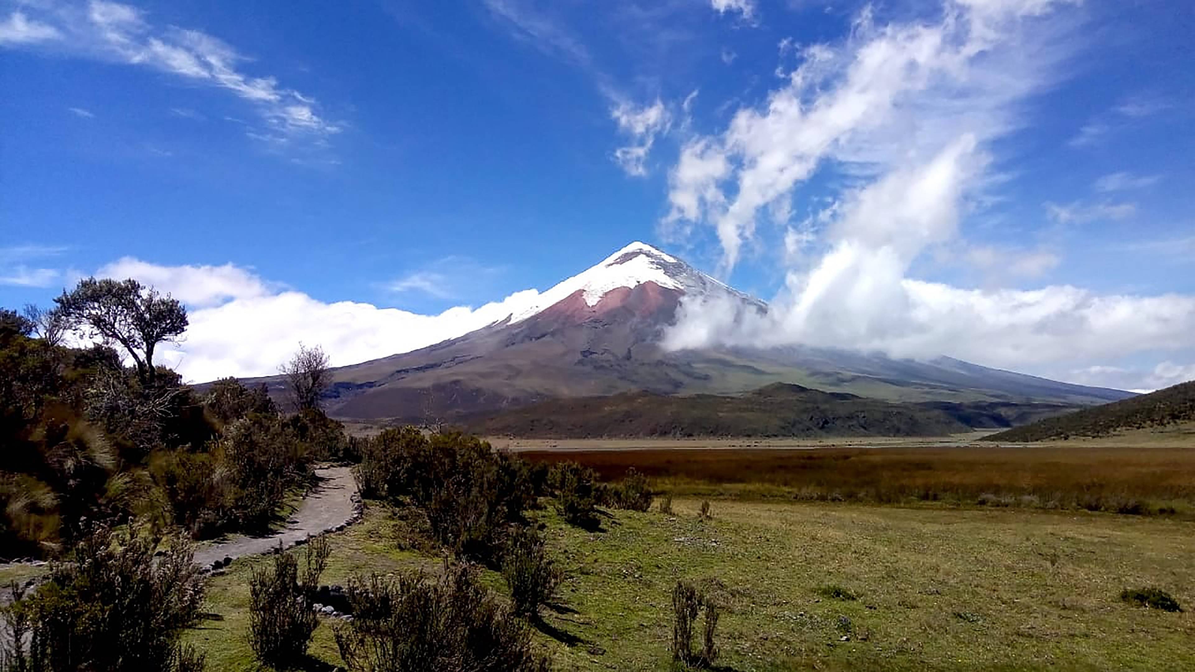 Circuito desde Quito, los Andes hasta la Costa del Pacifico