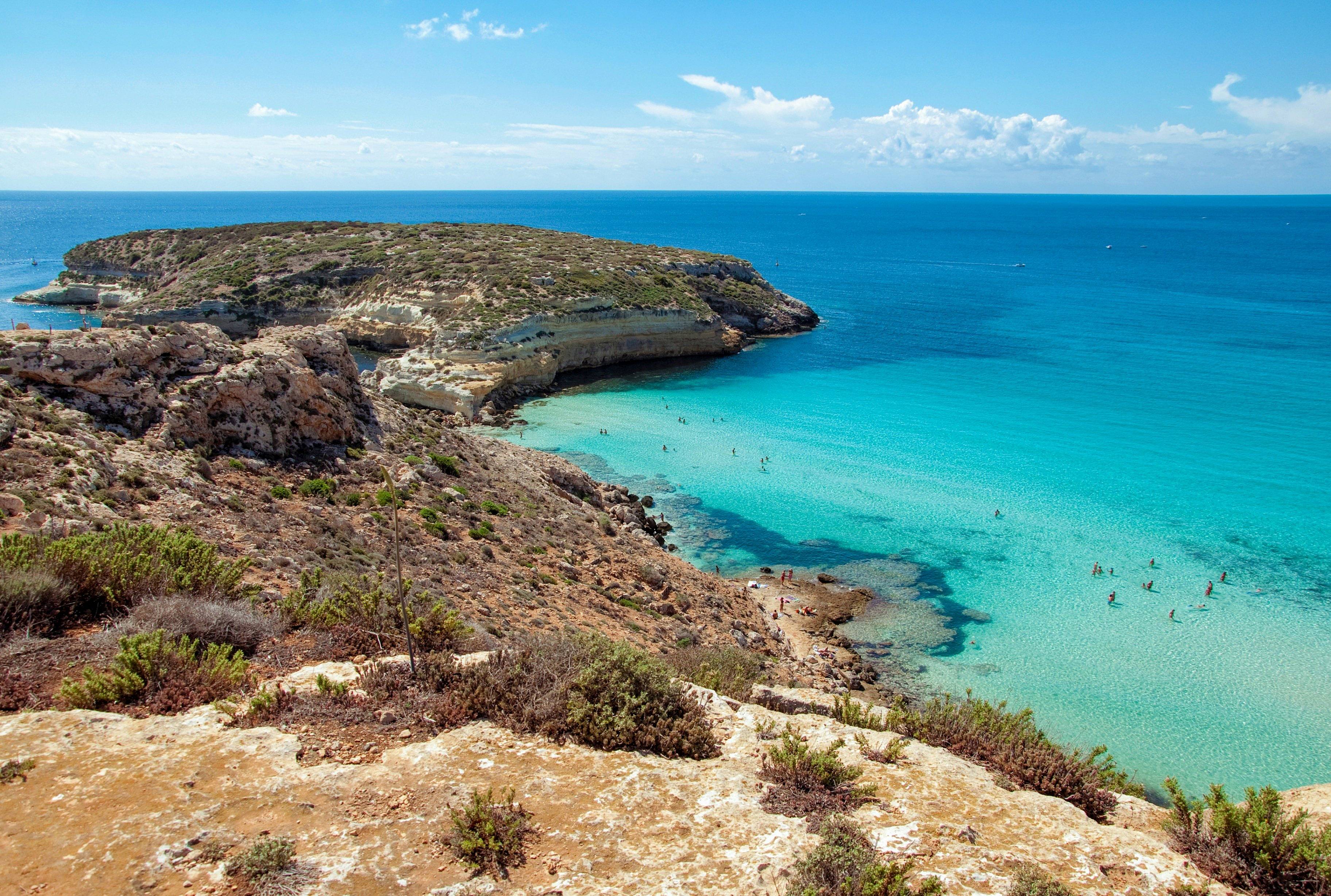 Mare, sole e relax nell'isola di Lampedusa