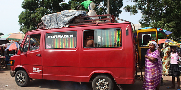 Minibus de Bissau